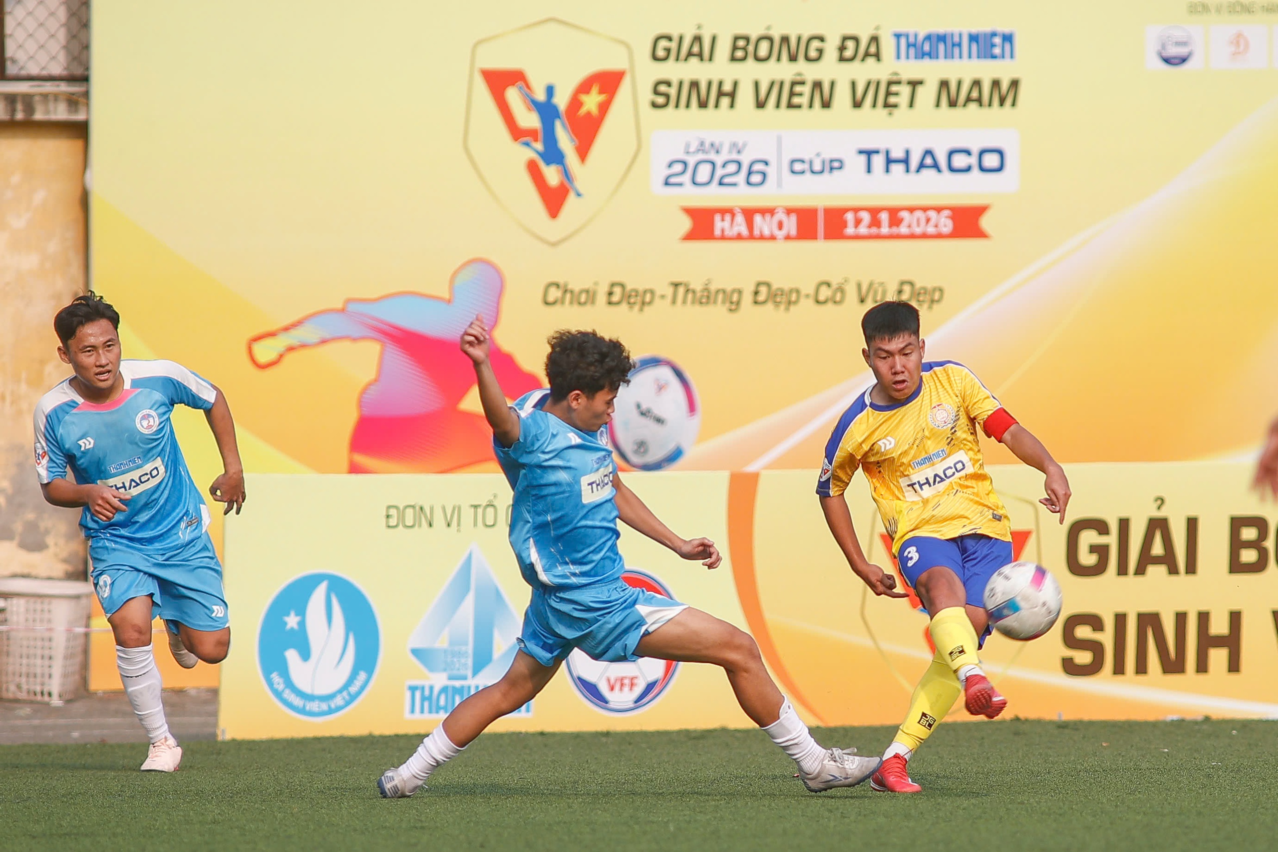 ĐH Kinh tế quốc d&acirc;n: Đ&aacute; phạt g&oacute;c bằng cảm hứng U.23 Việt Nam v&agrave; Arsenal- Ảnh 2.