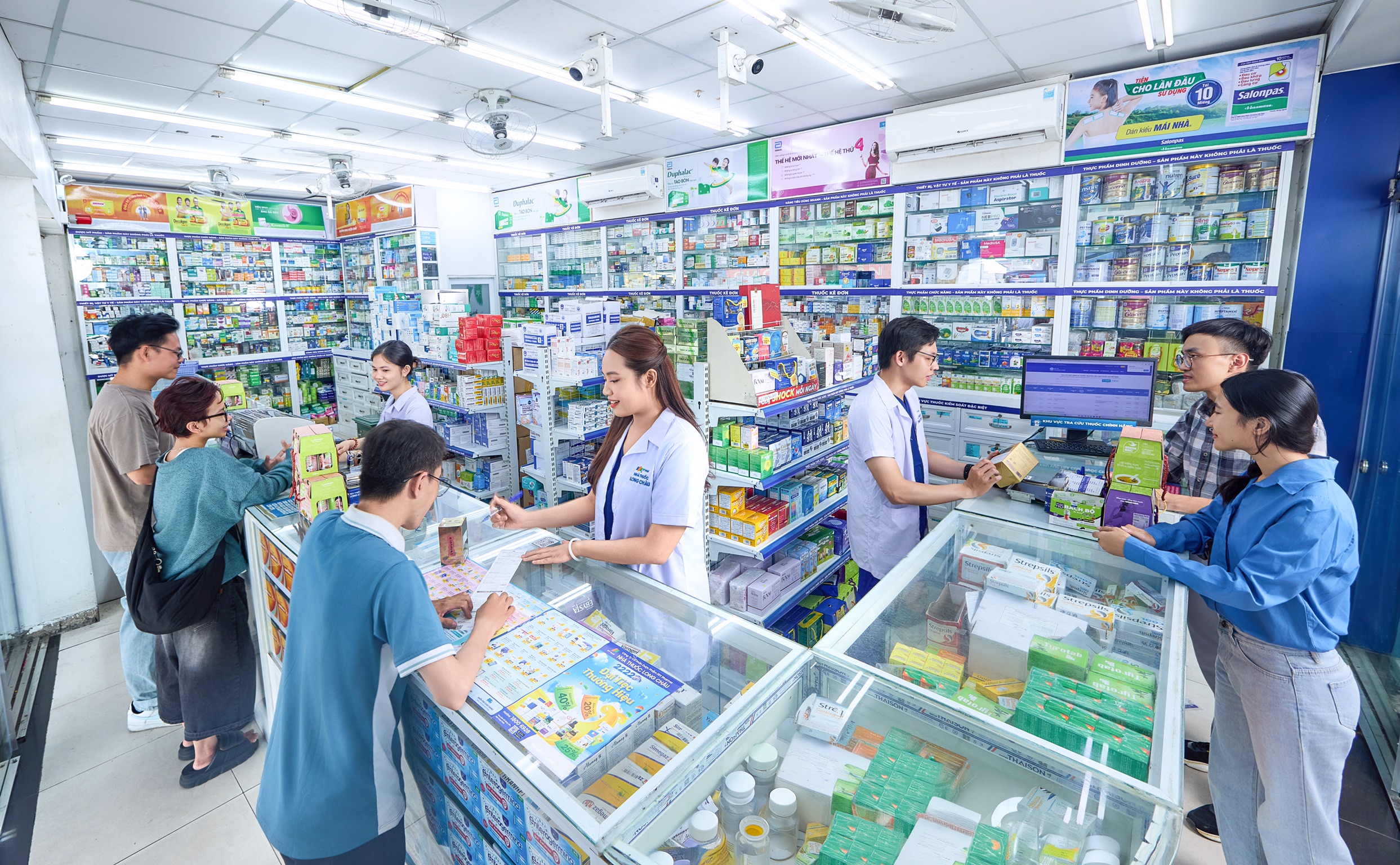 Nhà thuốc, siêu thị khi nào nghỉ tết?- Ảnh 2. Nhà thuốc, siêu thị khi nào nghỉ tết?- Ảnh 2.