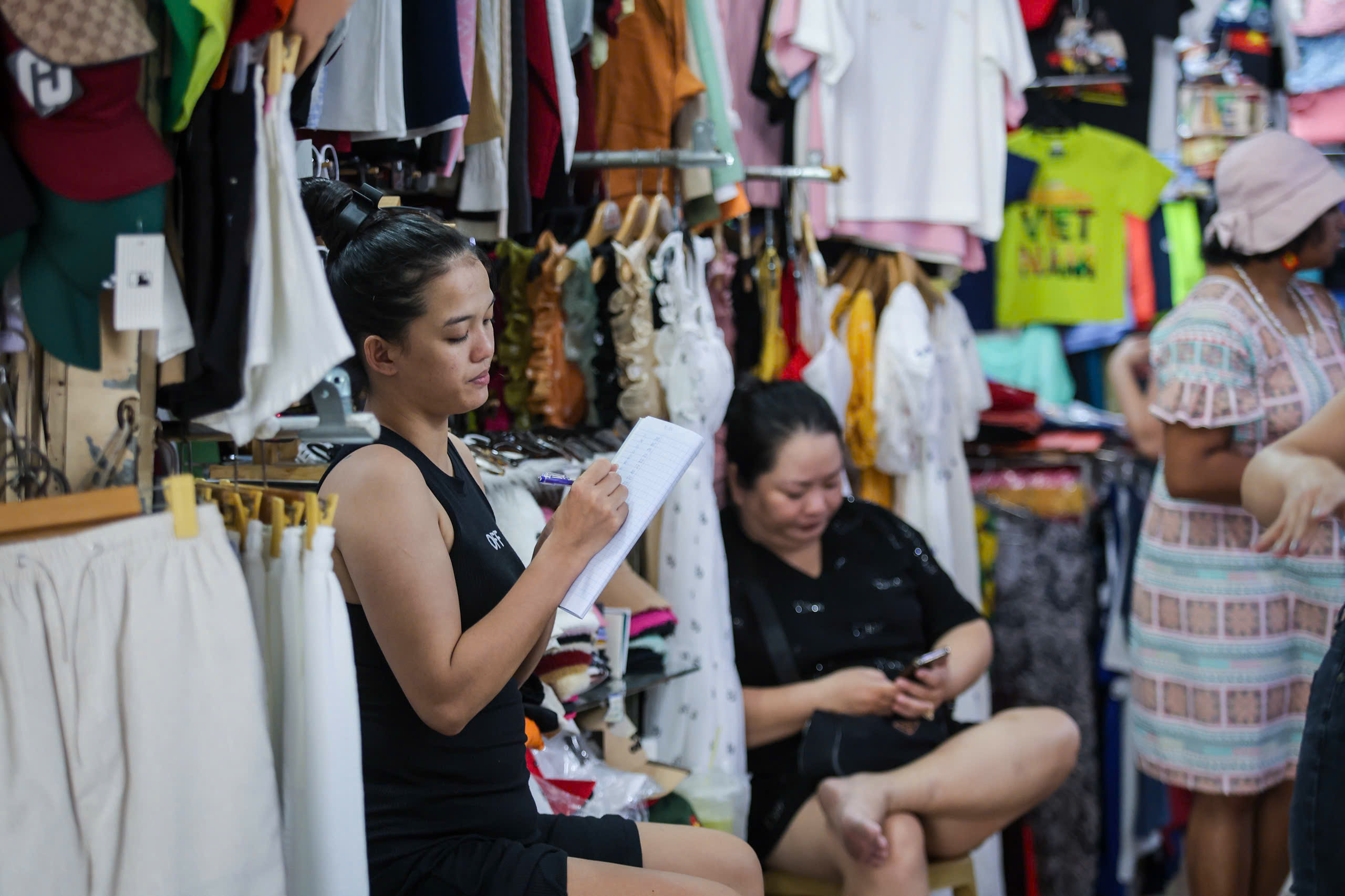 Hộ kinh doanh không xuất hóa đơn bán hàng sẽ bị phạt nặng- Ảnh 2.