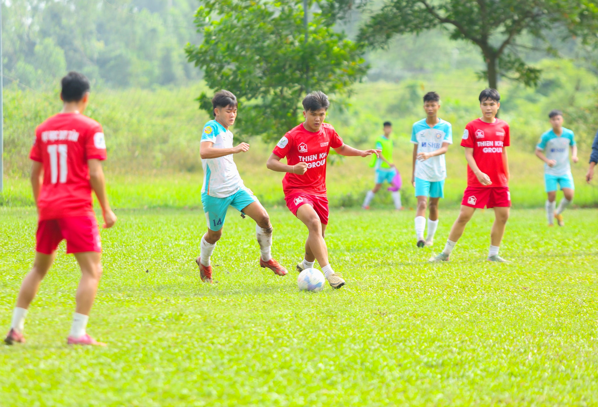 ĐH Duy T&acirc;n trẻ h&oacute;a lực lượng, sẵn s&agrave;ng tạo bất ngờ ở TNSV THACO cup 2026- Ảnh 3.