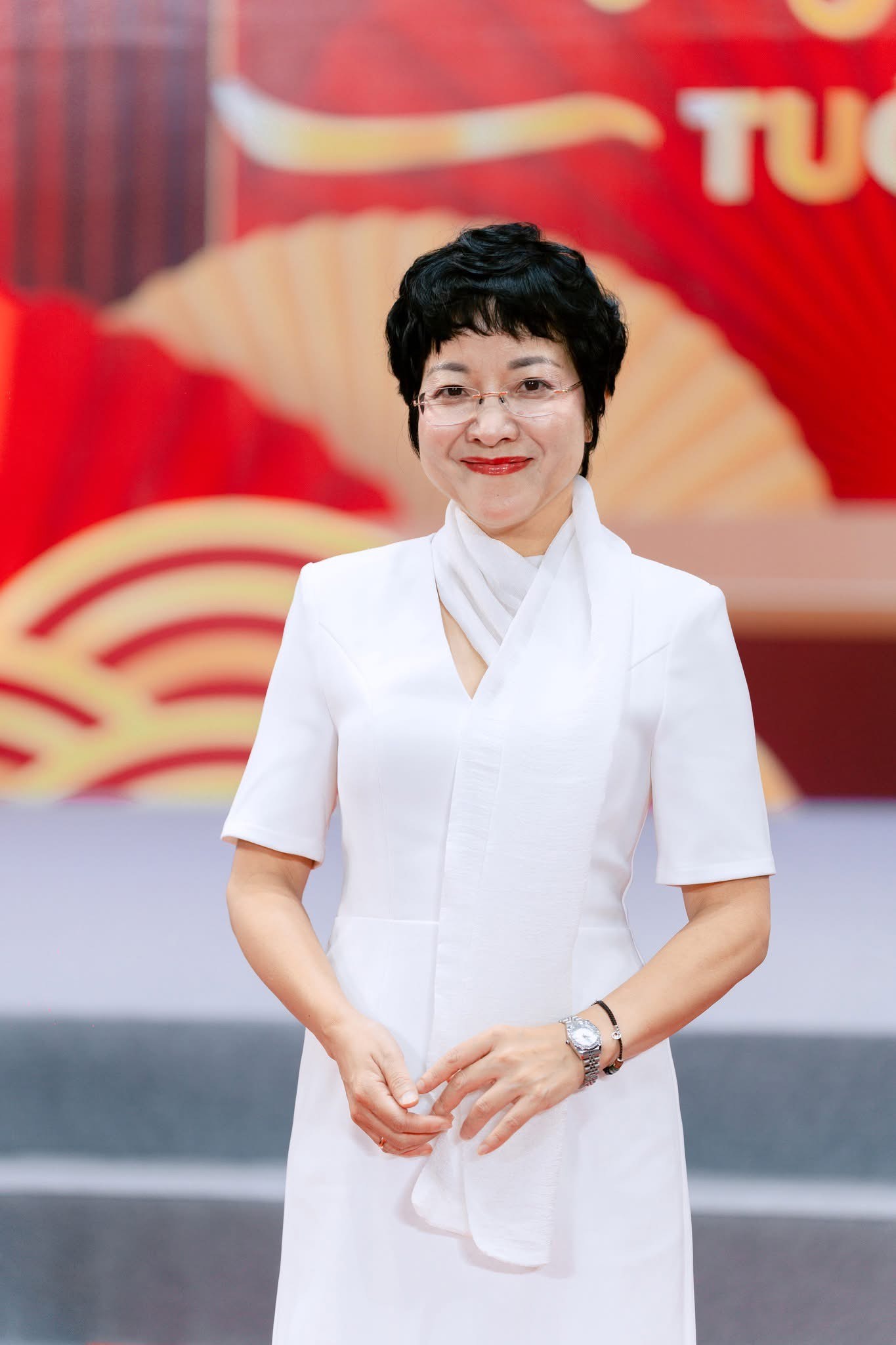 Cuộc sống của MC duy nhất dẫn ‘Táo quân’- Ảnh 2.