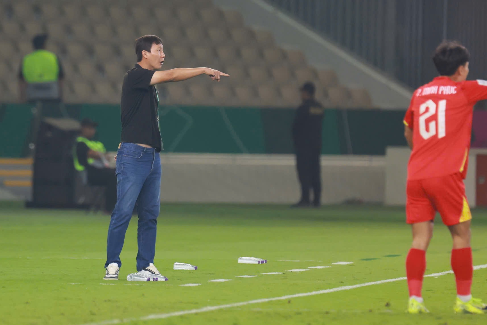 'Cậu út' Lê Phát thực sự... phát dưới 'ma thuật' của HLV Kim Sang-sik- Ảnh 2.