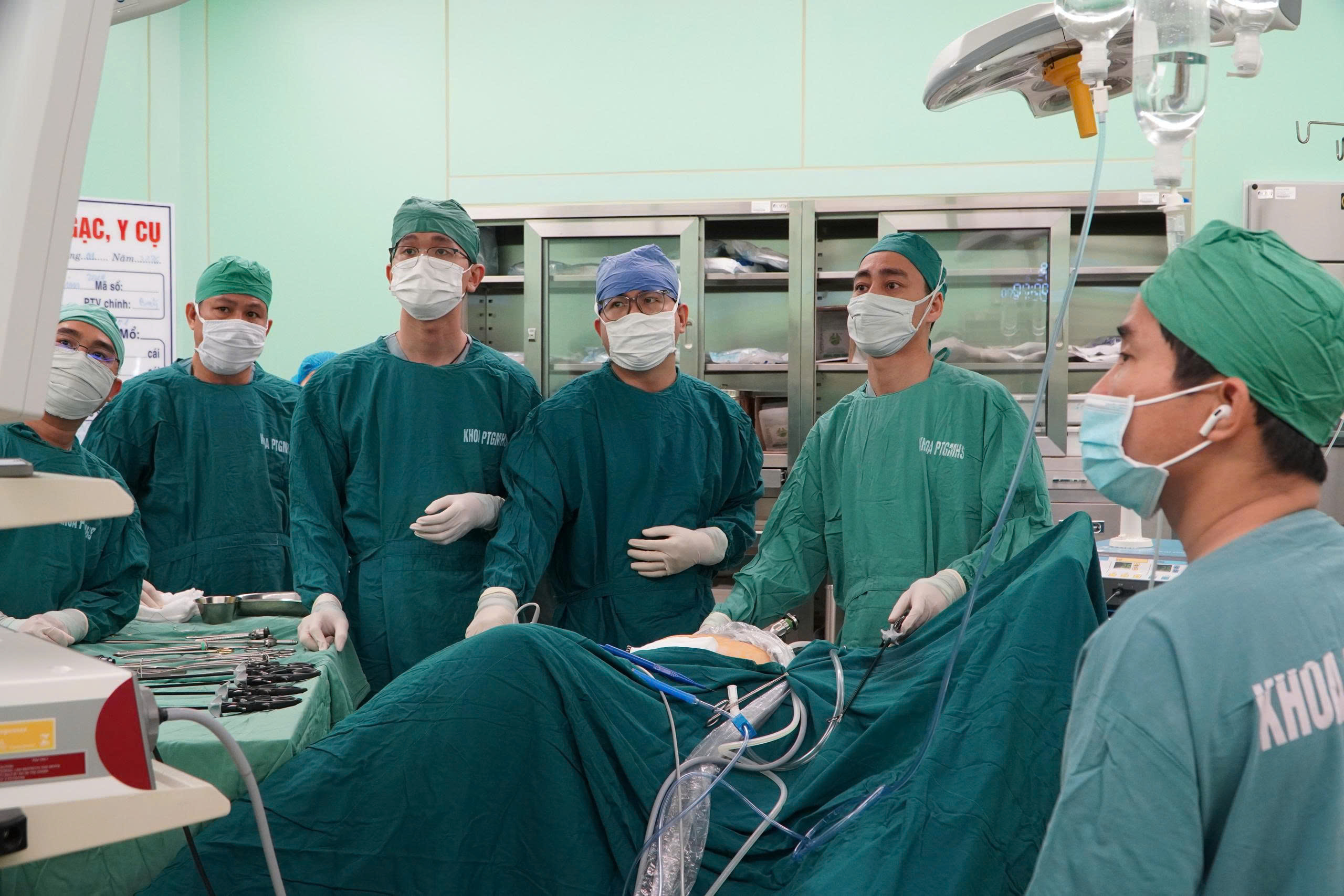 Lần Đầu Phẫu Thuật Đóng Hậu Môn Nhân Tạo Bằng Phương Pháp Nội Soi Tại Vũng Tàu - Ảnh 1.