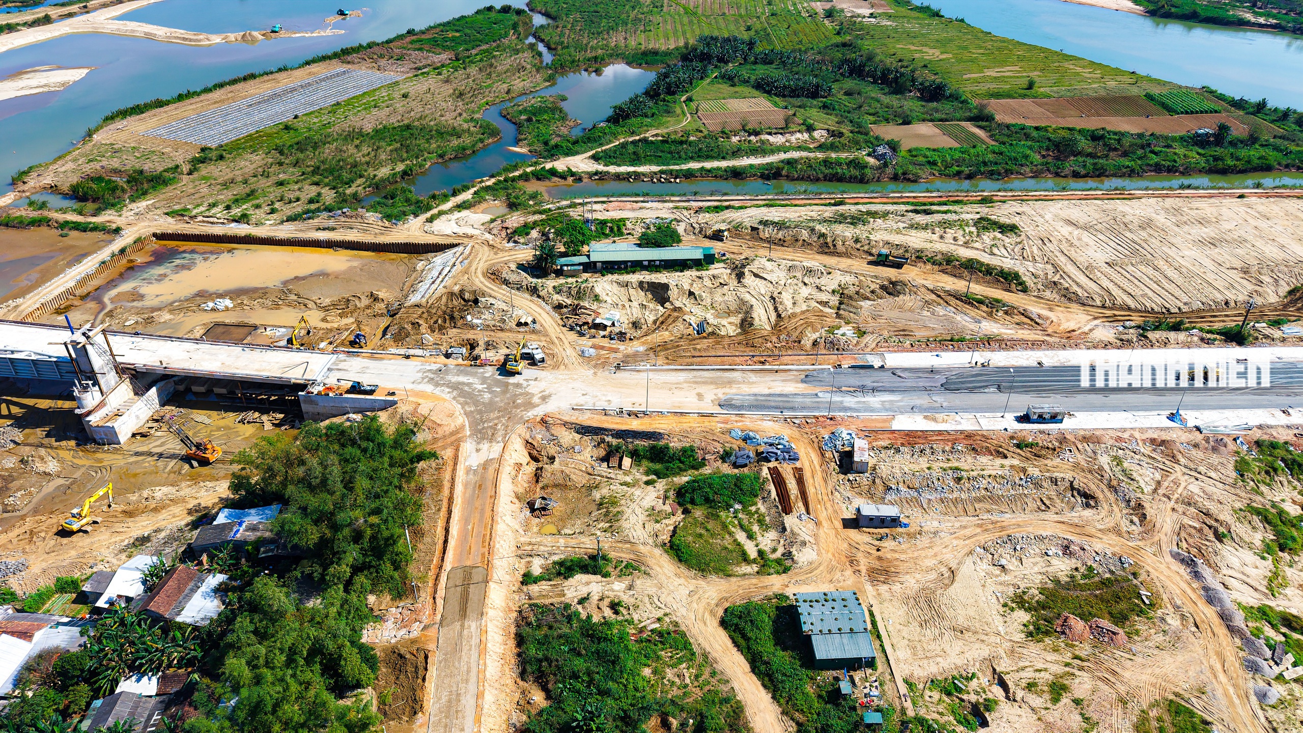 Tăng tốc thi công thông xe qua đập dâng sông Trà Khúc trước Tết Bính Ngọ- Ảnh 6.