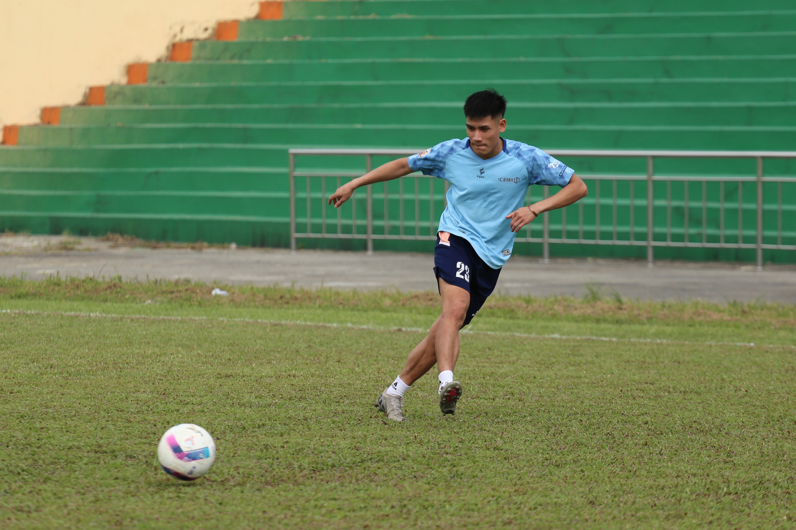 4 m&ugrave;a c&ugrave;ng giải TNSV THACO cup, vẫn hồi hộp như ng&agrave;y đầu- Ảnh 2.