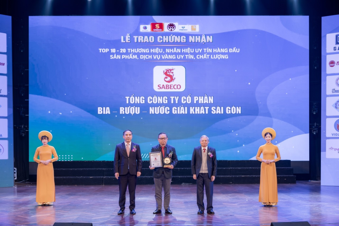 Bia Saigon Special vinh danh Top 10 Sản phẩm vàng uy tín chất lượng Việt Nam 2025 - Ảnh 1.