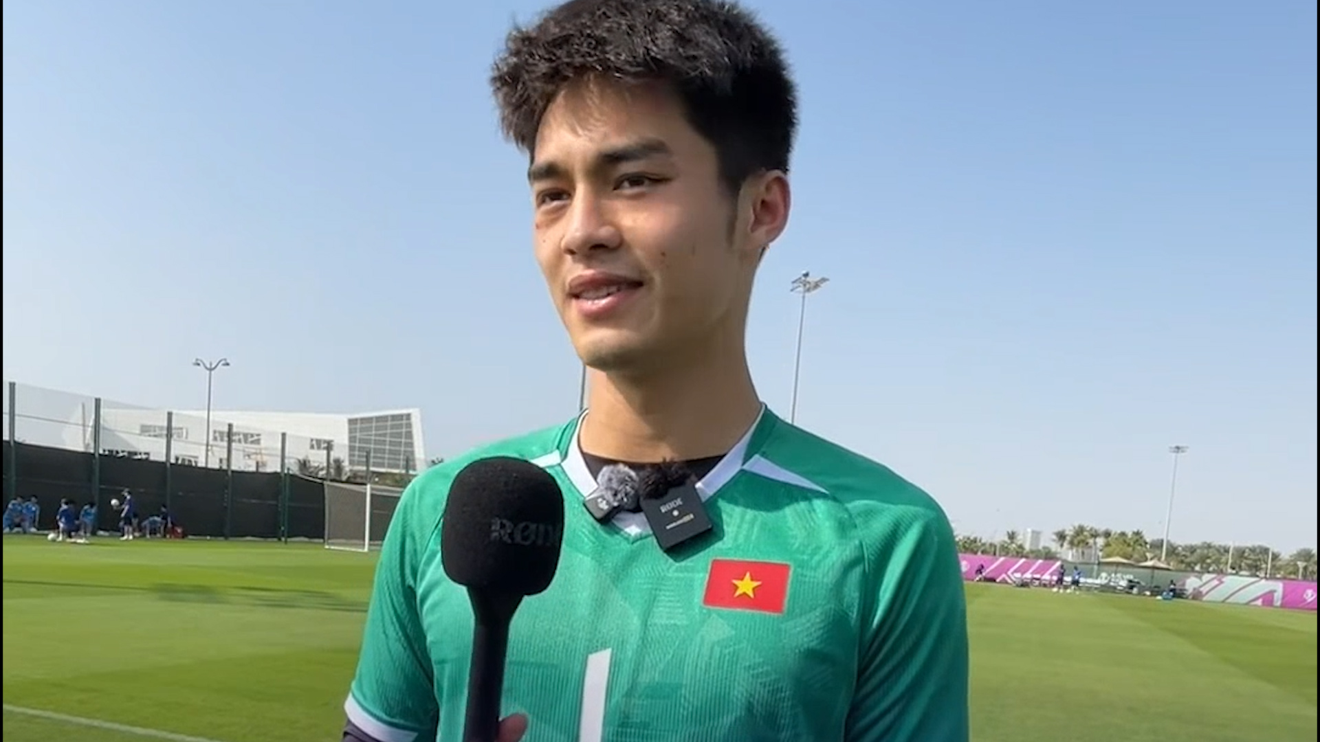 Không nghỉ ngơi, U.23 Việt Nam tập ngay cho bán kết: HLV Kim 'nhớ phở nhưng đợi xong 2 trận cuối’ - Ảnh 7.