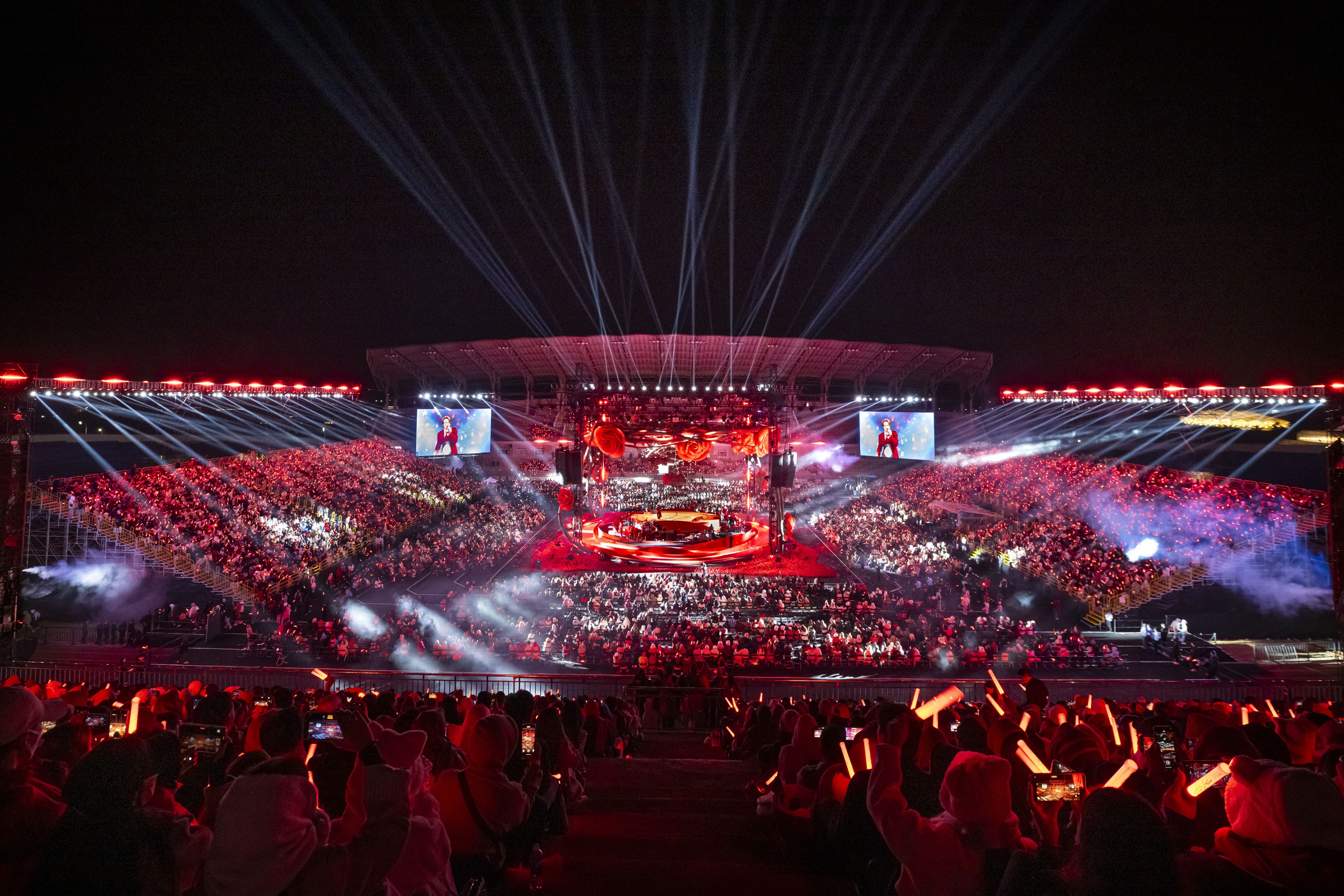 Hà Anh Tuấn dành 1 tỉ đồng giúp đỡ bệnh nhân ung thư về quê đón tết - Ảnh 7.