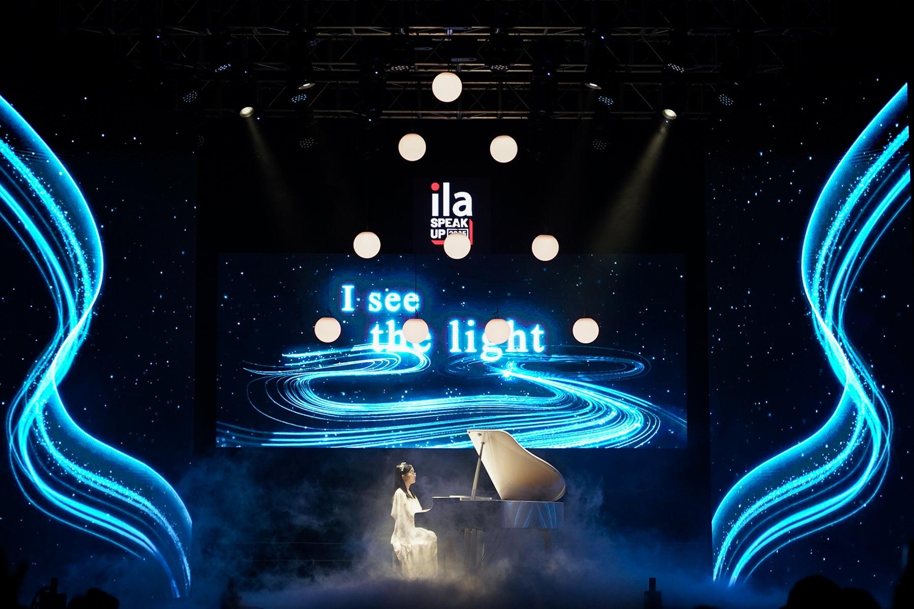 Đưa tiếng Anh trở thành ngôn ngữ thứ hai cần sự
vào cuộc của ‘ba nhà’
- Ảnh 4.