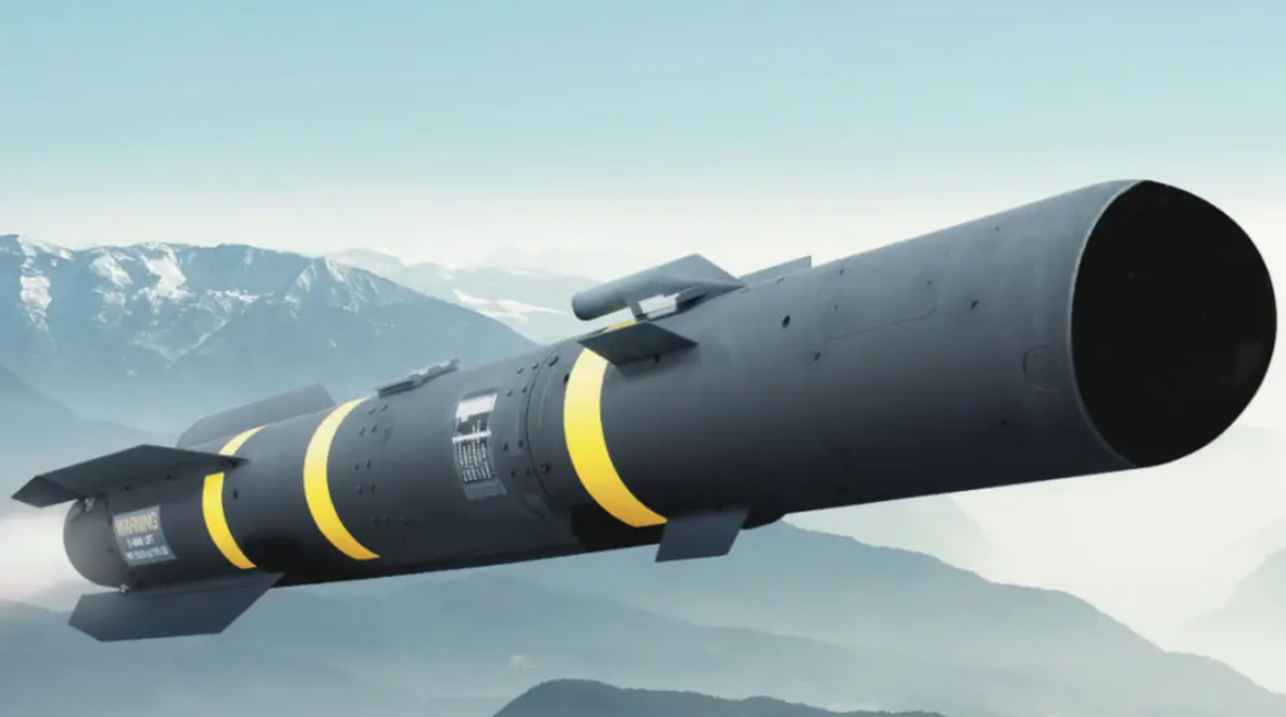 Mỹ thử nghiệm tên lửa phóng thẳng đứng vô hiệu hóa mối đe dọa không người lái - Ảnh 1.