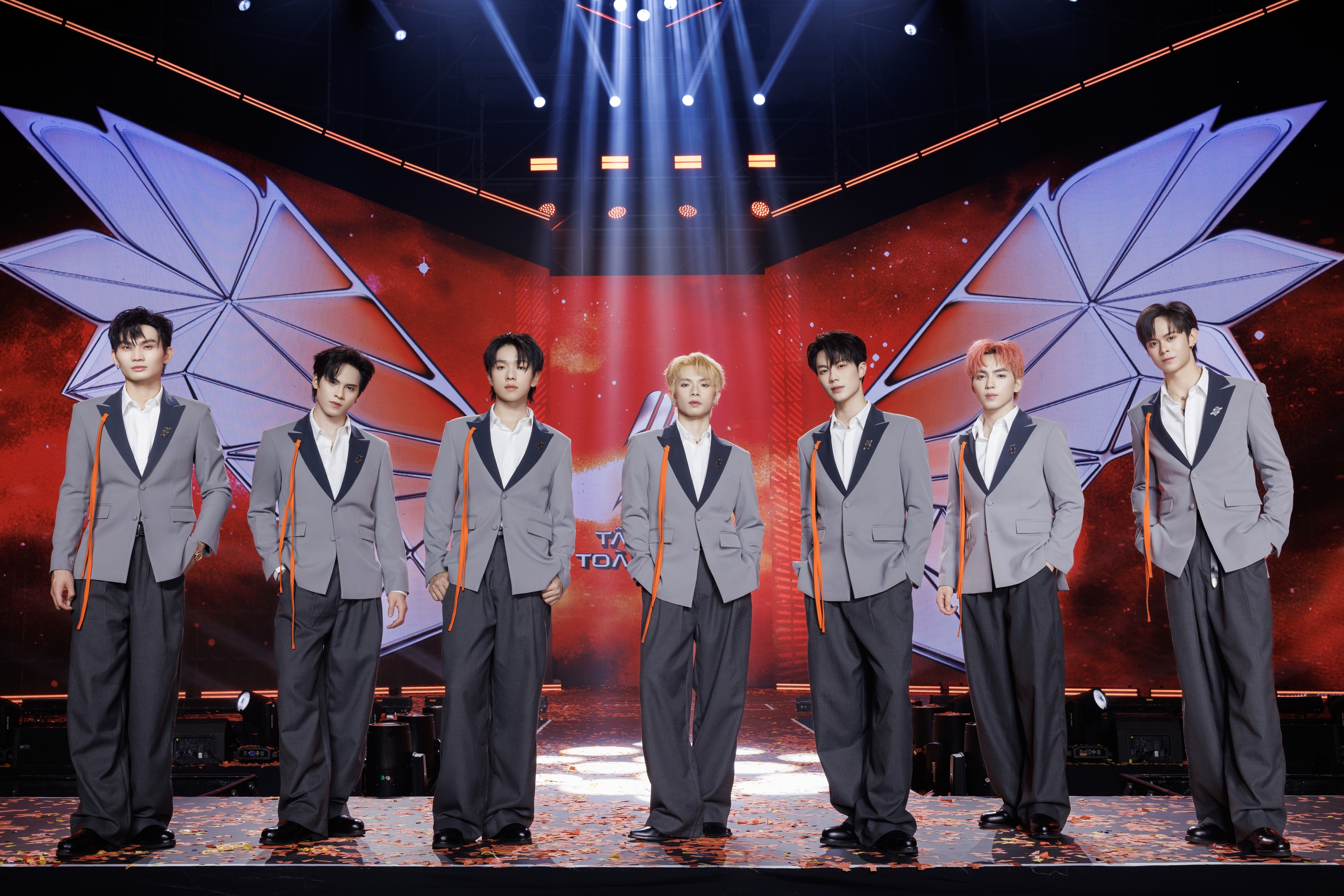 Nh&oacute;m nhạc thần tượng bước ra từ 'T&acirc;n binh to&agrave;n năng' lộ diện  - Ảnh 2.