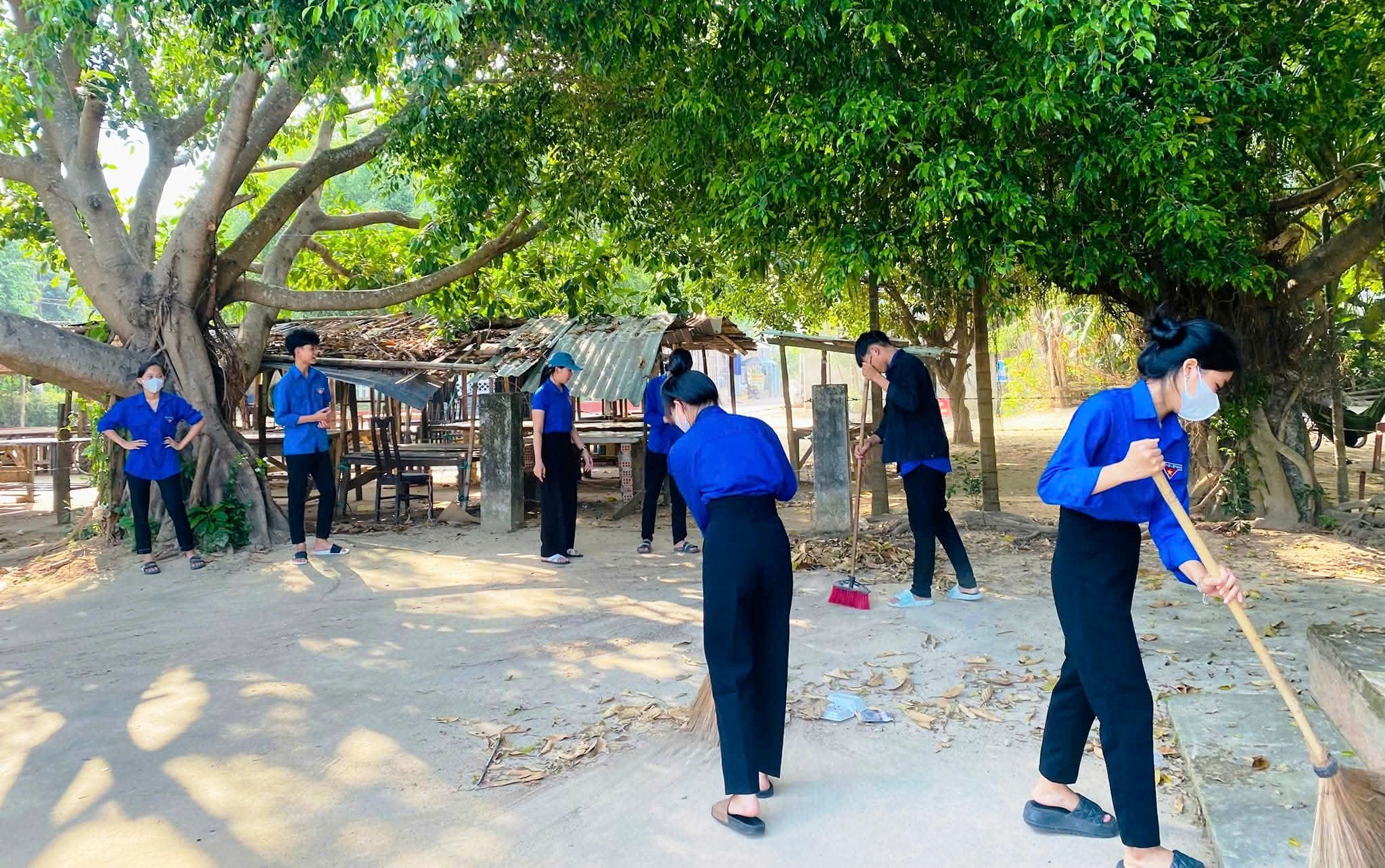 Tuổi trẻ Đà Nẵng hưởng ứng các hoạt động chào mừng Đại hội Đảng toàn quốc - Ảnh 3.