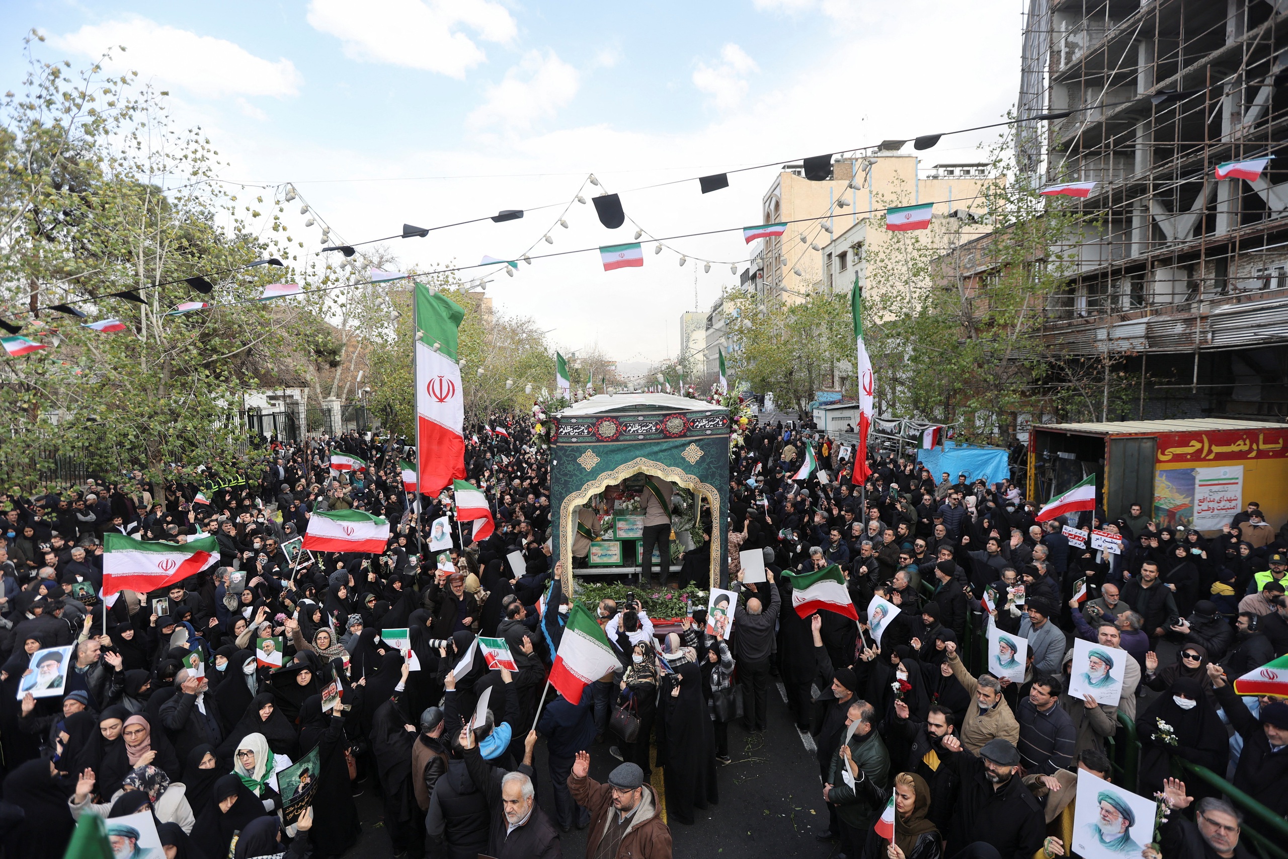 Quan chức Iran: ít nhất 5.000 người thiệt mạng trong các cuộc biểu tình - Ảnh 1.