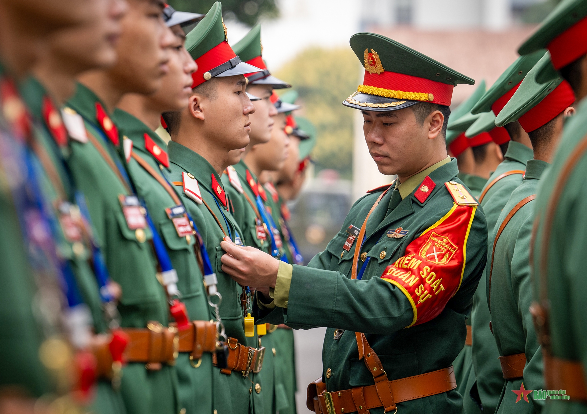 Đẩy mạnh xây dựng Quân đội, củng cố quốc phòng, bảo vệ vững chắc Tổ quốc trong giai đoạn mới - Ảnh 3.