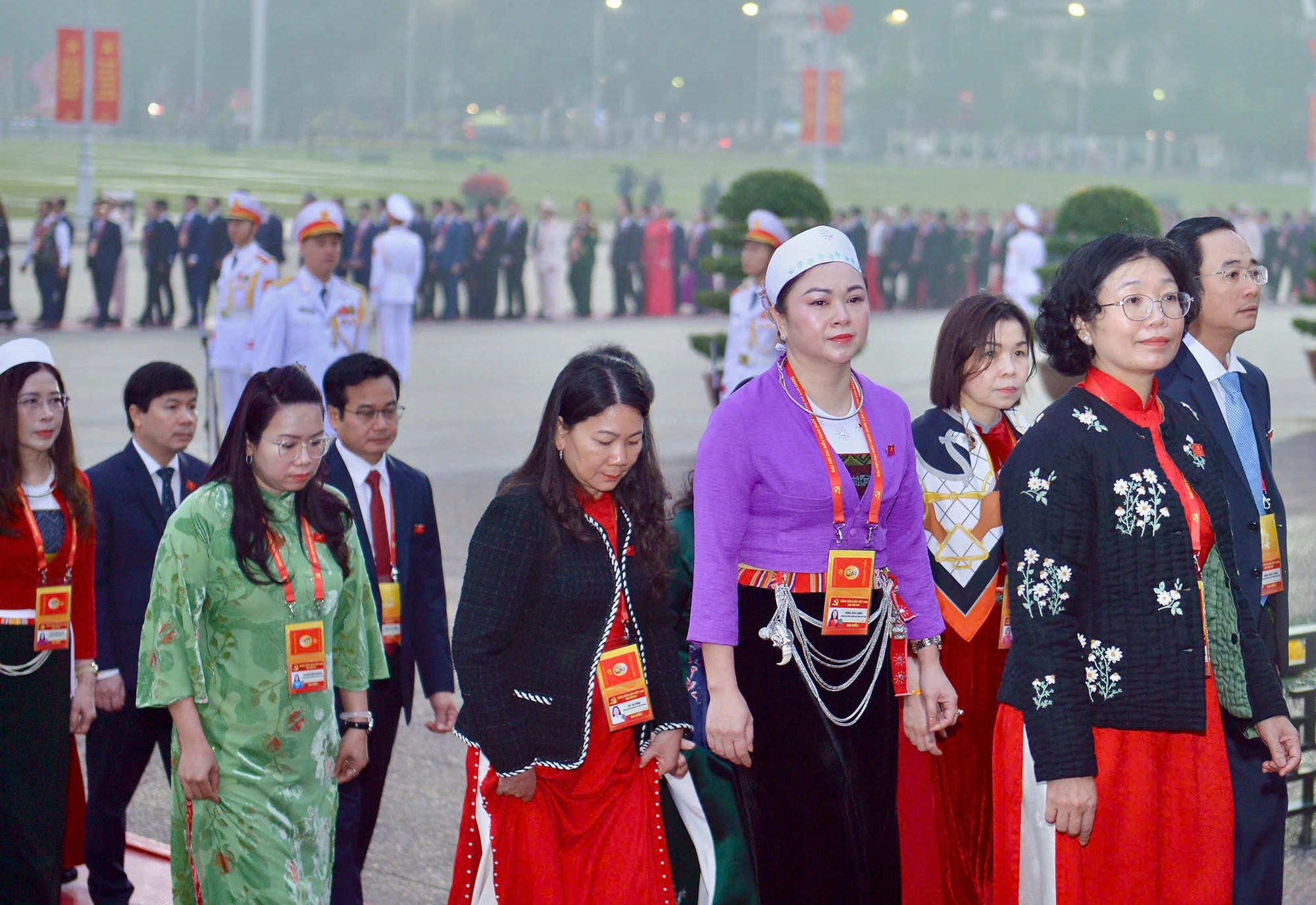 Tổng Bí thư Tô Lâm viếng Bác cùng đại biểu Đại hội XIV của Đảng - Ảnh 13. Tổng Bí thư Tô Lâm viếng Bác cùng đại biểu Đại hội XIV của Đảng - Ảnh 13.