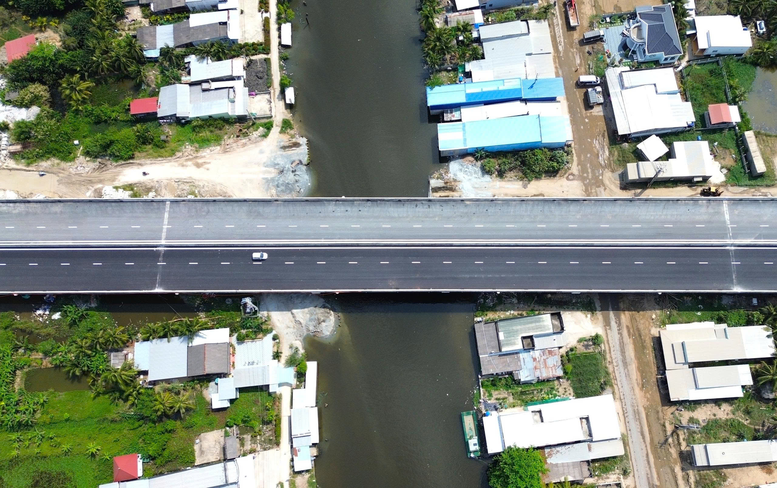 Cao tốc Cần Thơ Cà Mau thông xe tài xế phấn khởi giảm áp lực lái xe    - Ảnh 5.