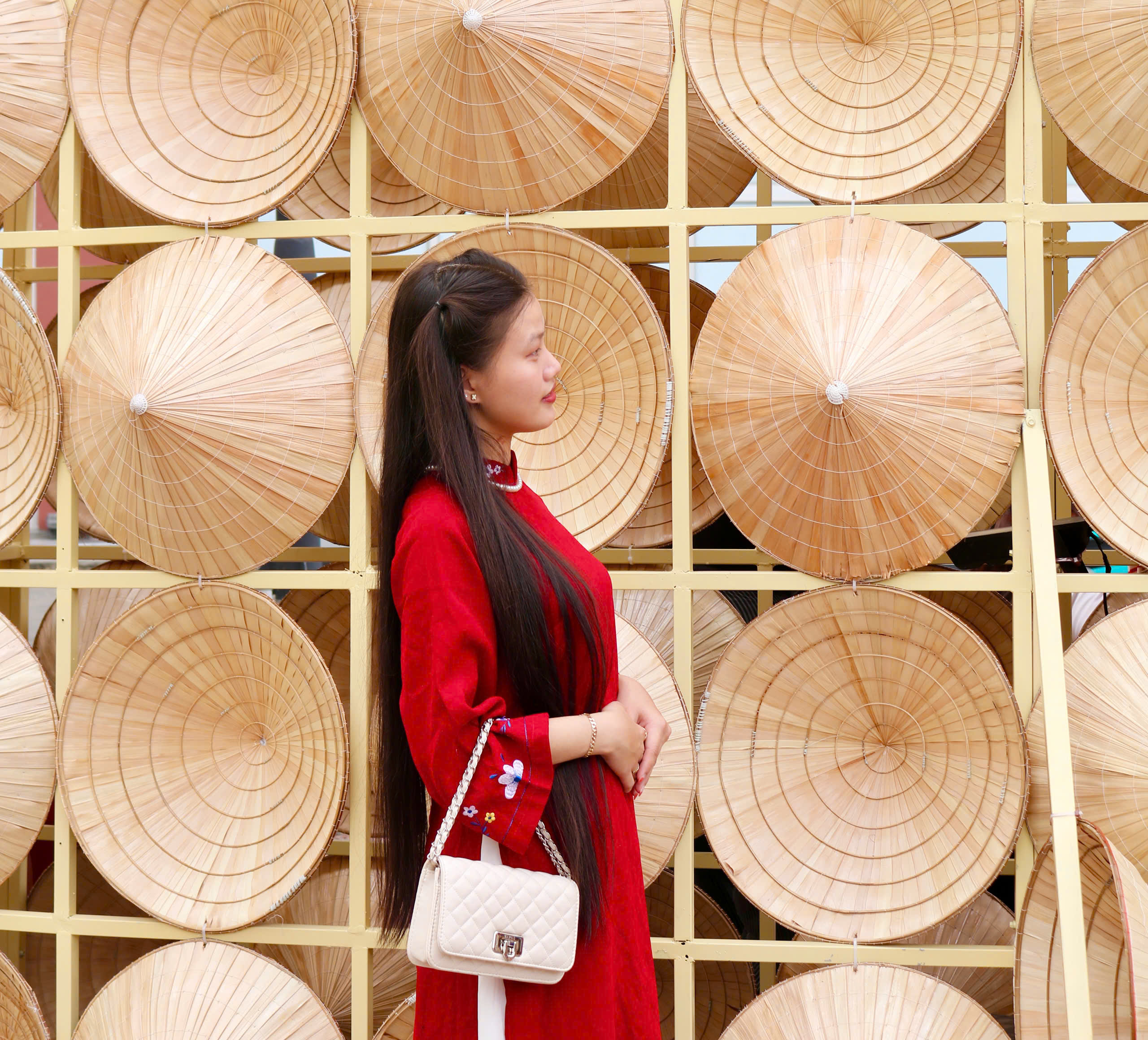 Địa điểm chụp ảnh tết ngay th&agrave;nh phố vừa mở cửa, c&oacute; linh vật Tết B&iacute;nh Ngọ - Ảnh 11.