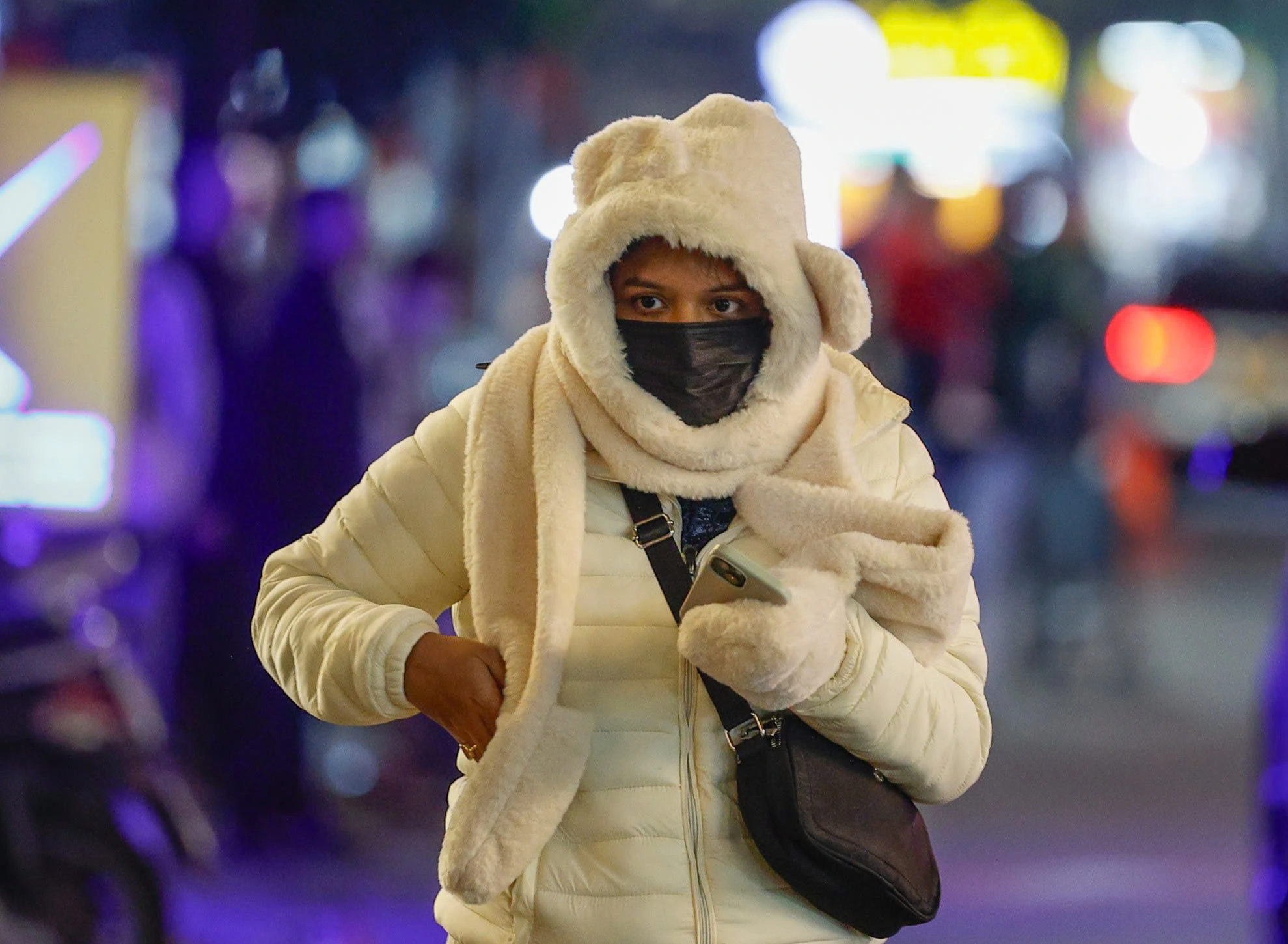 Thời tiết Hà Nội rét 3 ngày, nhiệt độ thấp nhất 12 độ C- Ảnh 1.