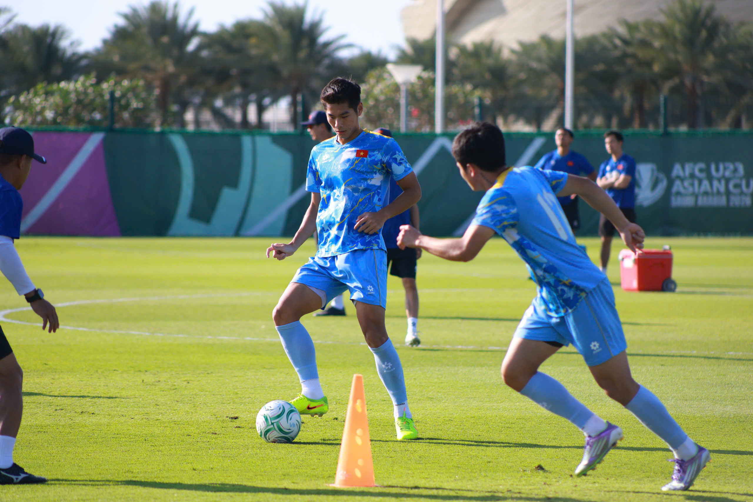 HLV Kim sẽ có thay đổi quan trọng để thắng U.23 Trung Quốc, U.23 Việt Nam tập buổi cuối trước bán kết - Ảnh 4.