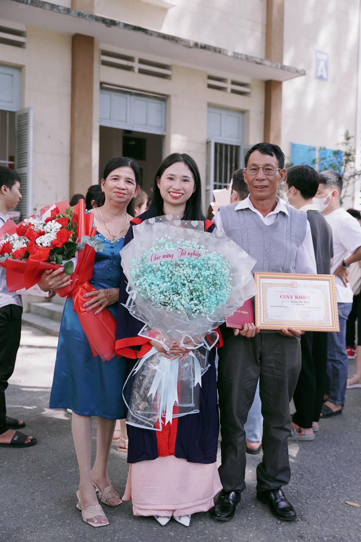 Từ căn bếp nhỏ của gia đ&igrave;nh l&agrave;m n&ocirc;ng đến c&aacute;c clip triệu view - Ảnh 1.