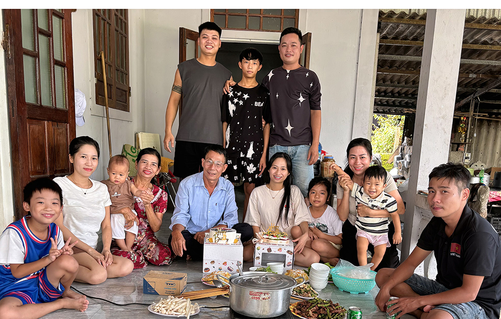 Từ căn bếp nhỏ của gia đ&igrave;nh l&agrave;m n&ocirc;ng đến c&aacute;c clip triệu view - Ảnh 4.