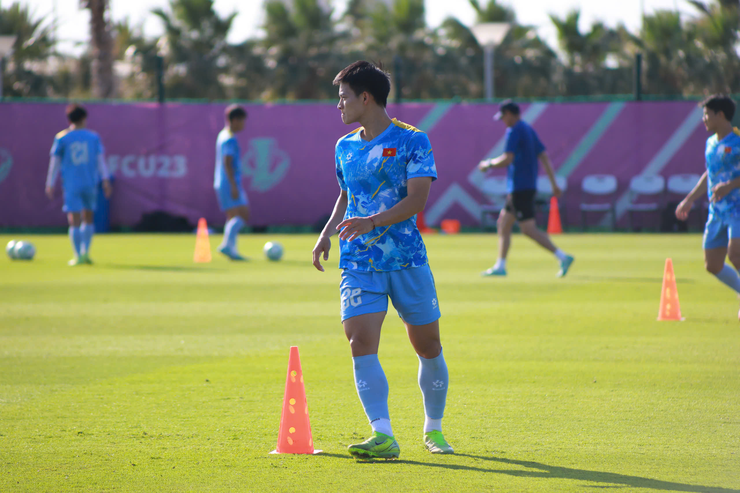 HLV Kim sẽ có thay đổi quan trọng để thắng U.23 Trung Quốc, U.23 Việt Nam tập buổi cuối trước bán kết - Ảnh 3.