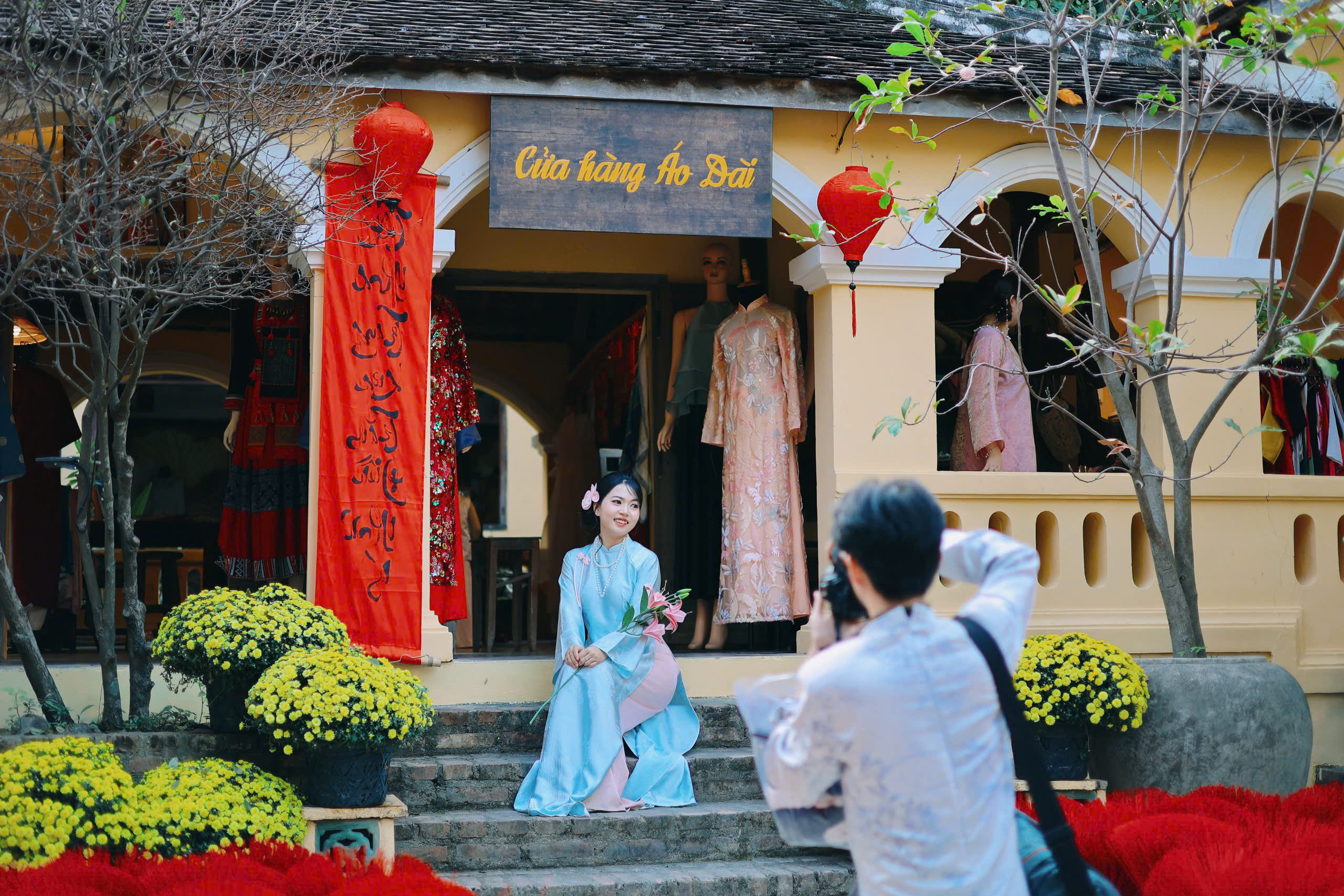 ‘Phim trường’ tết xưa tại Nha Trang khiến giới trẻ mê mẩn check-in - Ảnh 1.