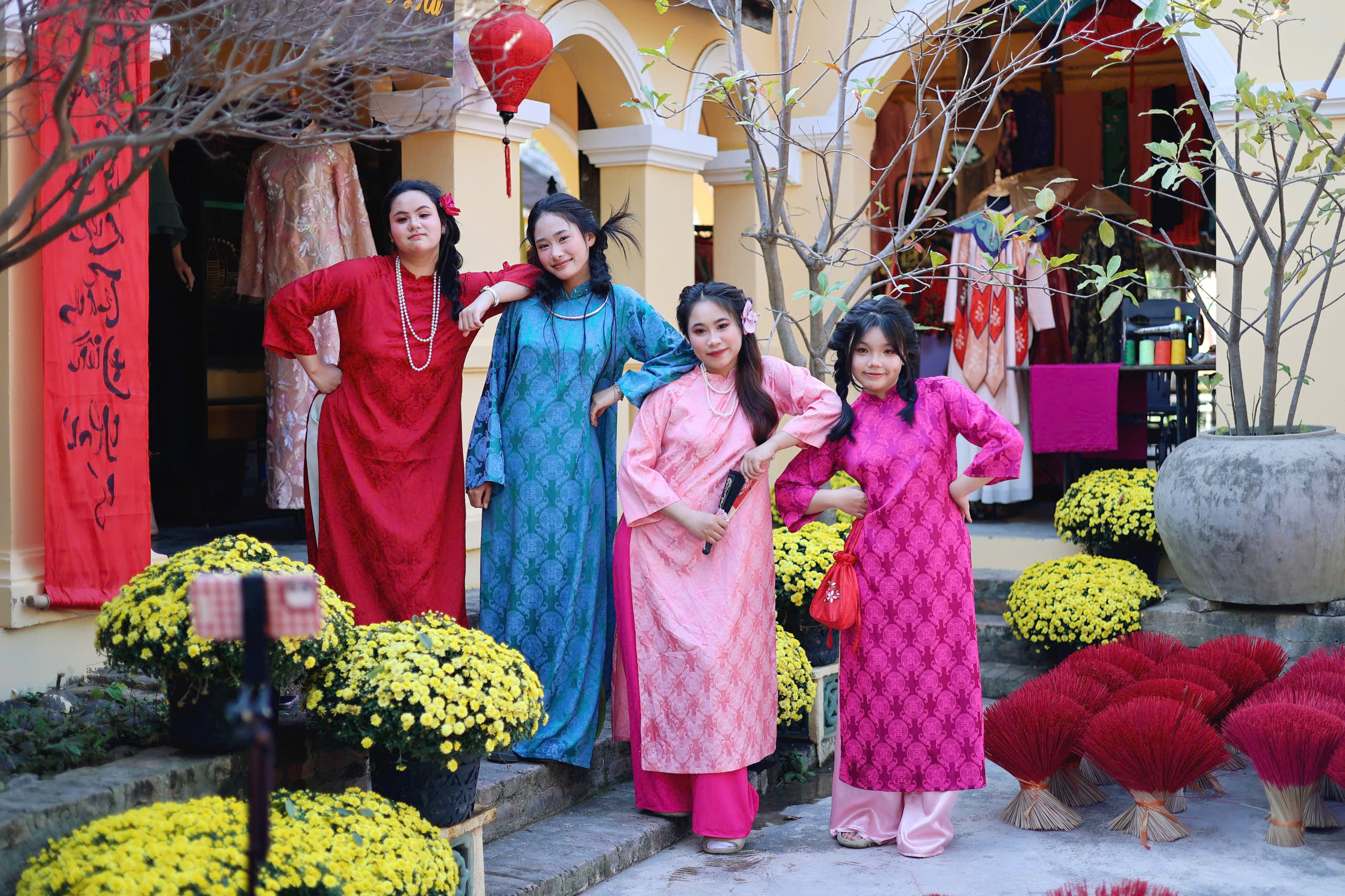 ‘Phim trường’ tết xưa tại Nha Trang khiến giới trẻ mê mẩn check-in - Ảnh 6.