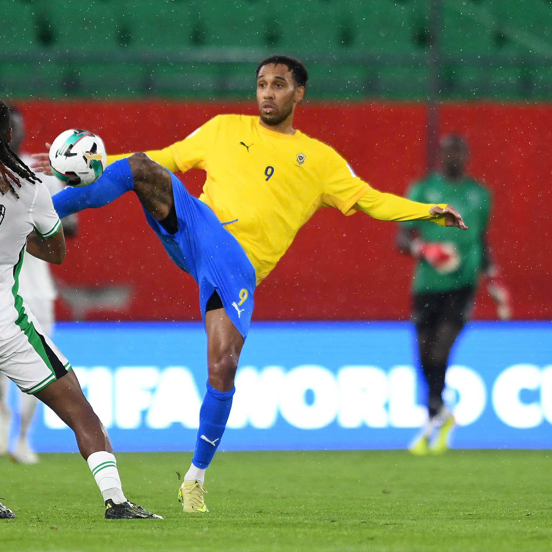 Chính phủ Gabon đình chỉ đội tuyển sau màn trình diễn 'xấu hổ', FIFA sẽ vào cuộc?- Ảnh 2.