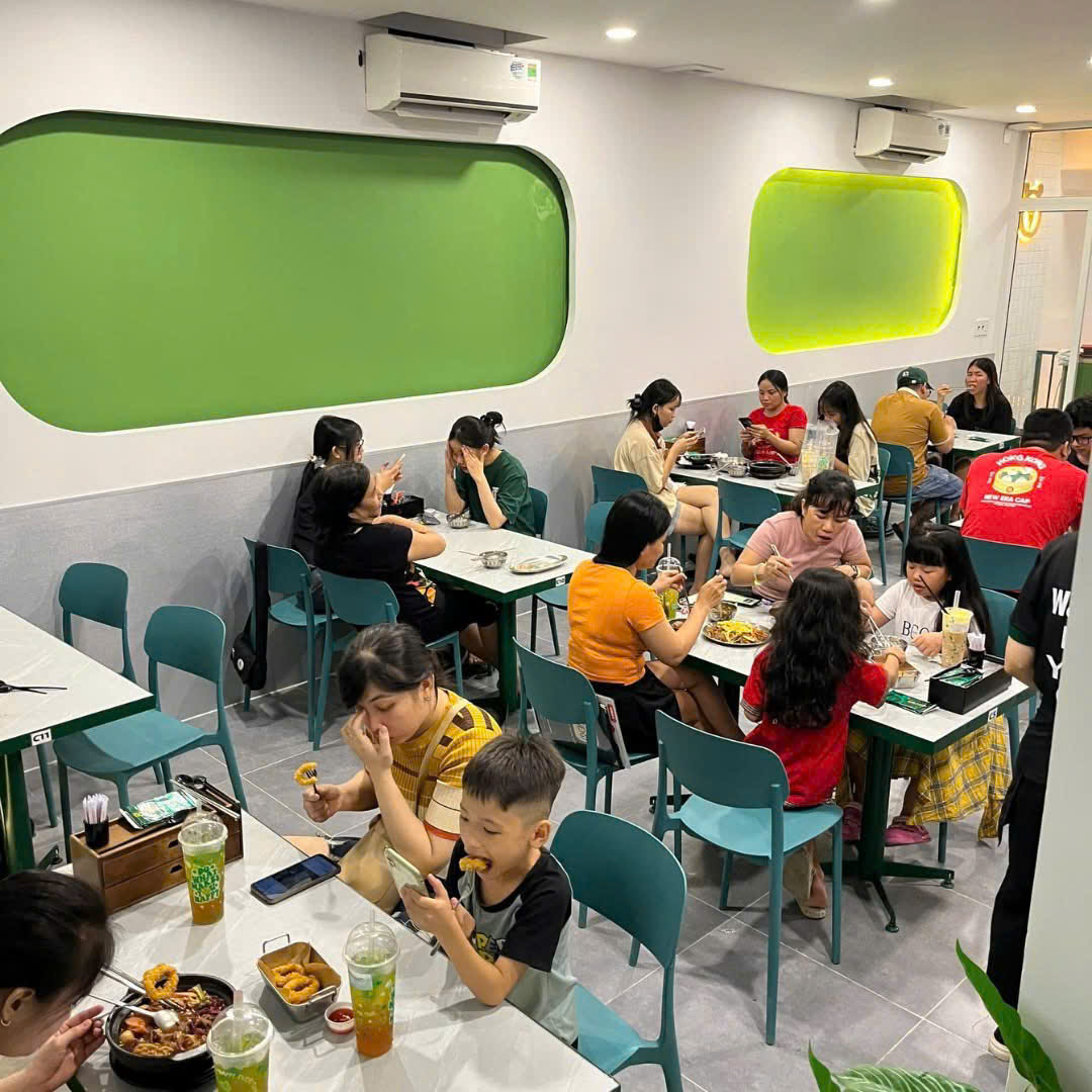 Quán ăn có tiếng ở TP.HCM 'nói lời tạm biệt' trước tết: Sự thật bất ngờ - Ảnh 1.