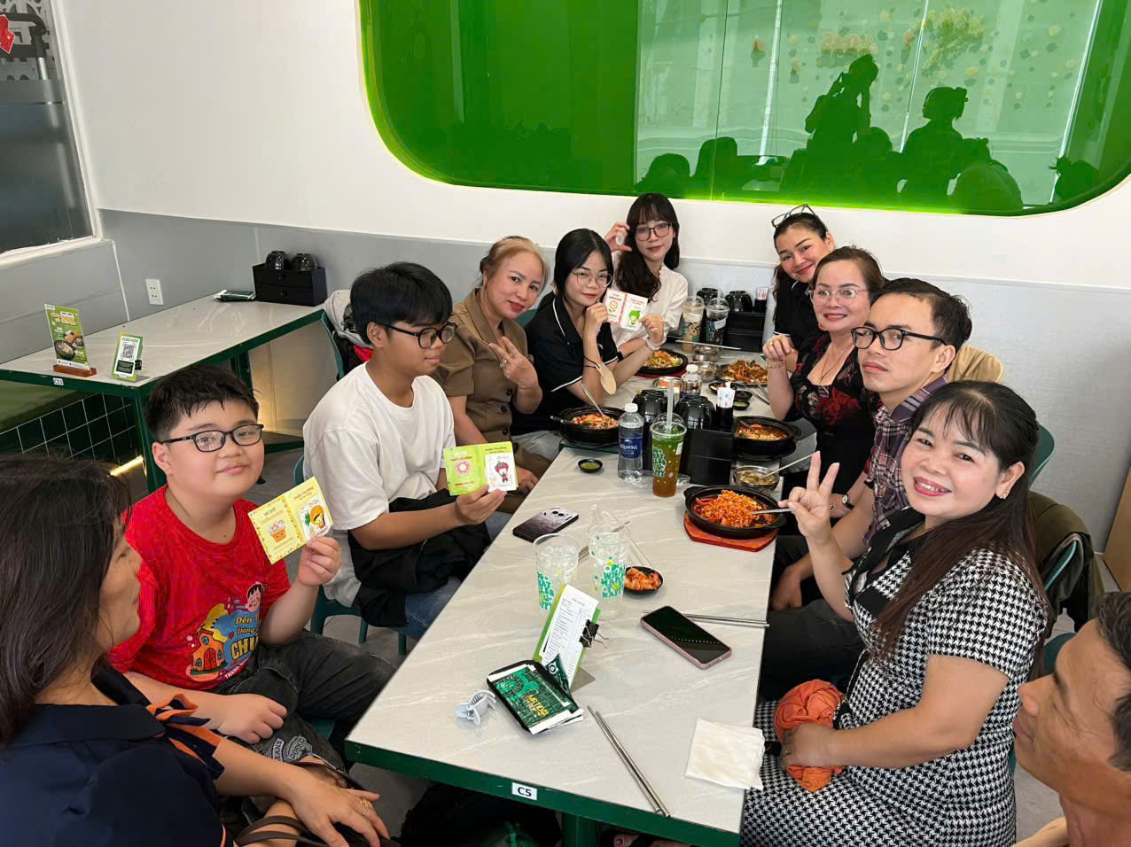 Quán ăn có tiếng ở TP.HCM 'nói lời tạm biệt' trước tết: Sự thật bất ngờ - Ảnh 2.