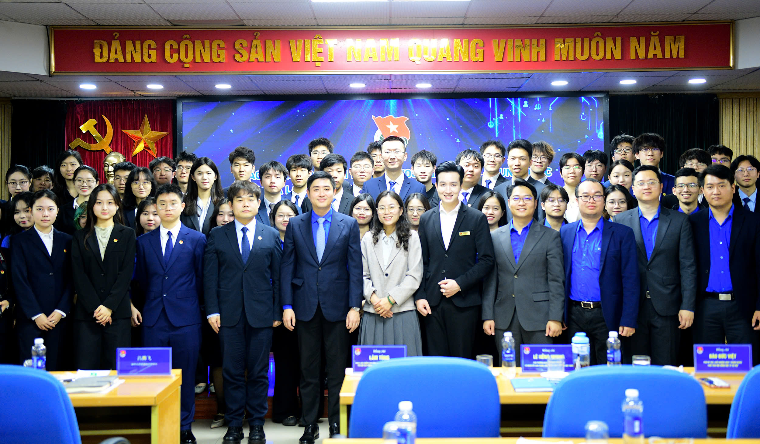 T.Ư Đo&agrave;n tiếp đo&agrave;n c&aacute;n bộ, sinh vi&ecirc;n Đại học Thanh Hoa (Trung Quốc) - Ảnh 3.