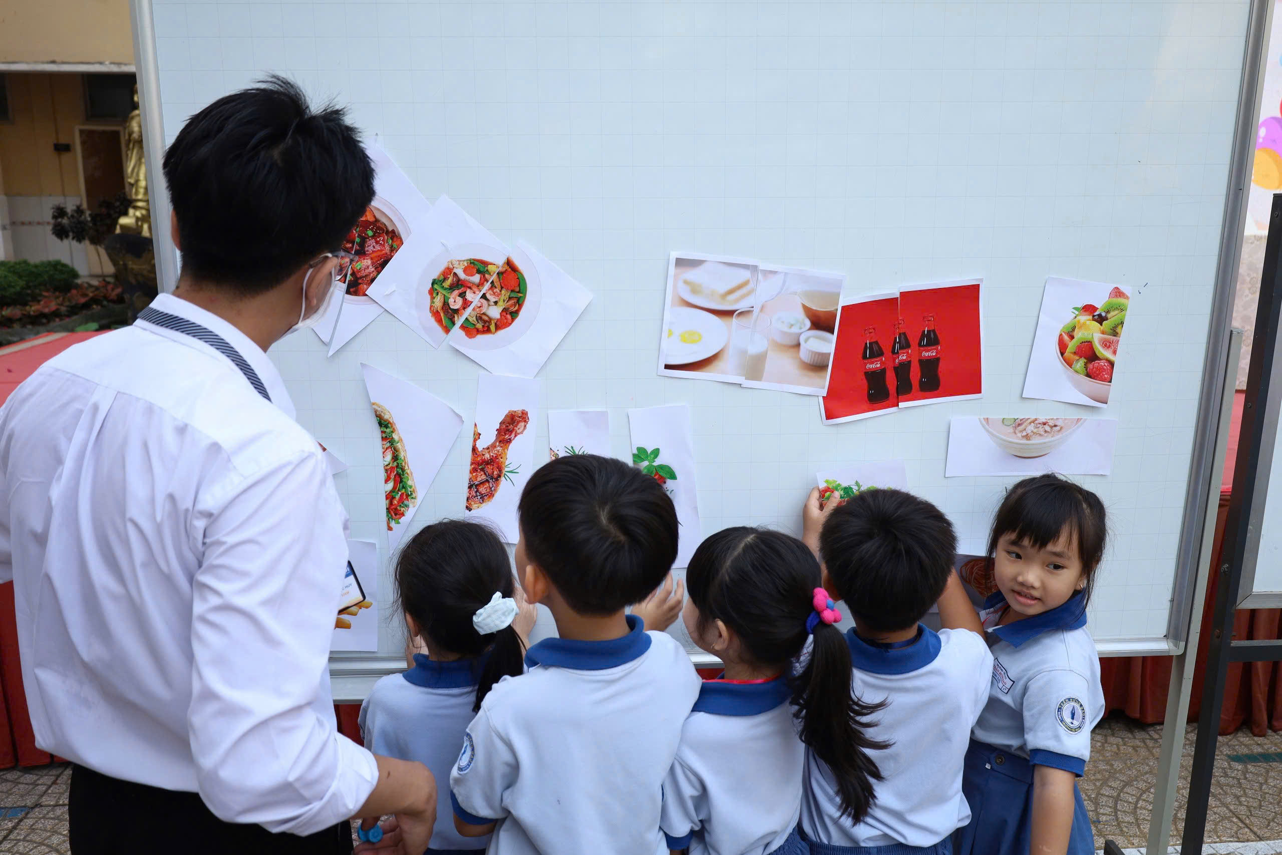 Bác sĩ Bệnh viện Nhi đồng 2 giải đáp nhiều câu hỏi thiết thực - Ảnh 5.