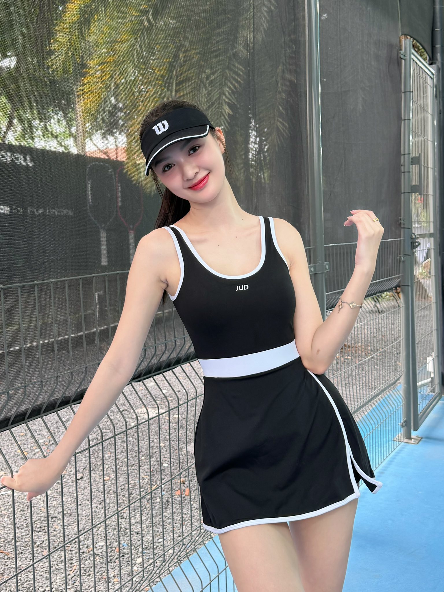 Nhan sắc á hậu được dân mạng 'đẩy thuyền' với cầu thủ Đình Bắc- Ảnh 5.