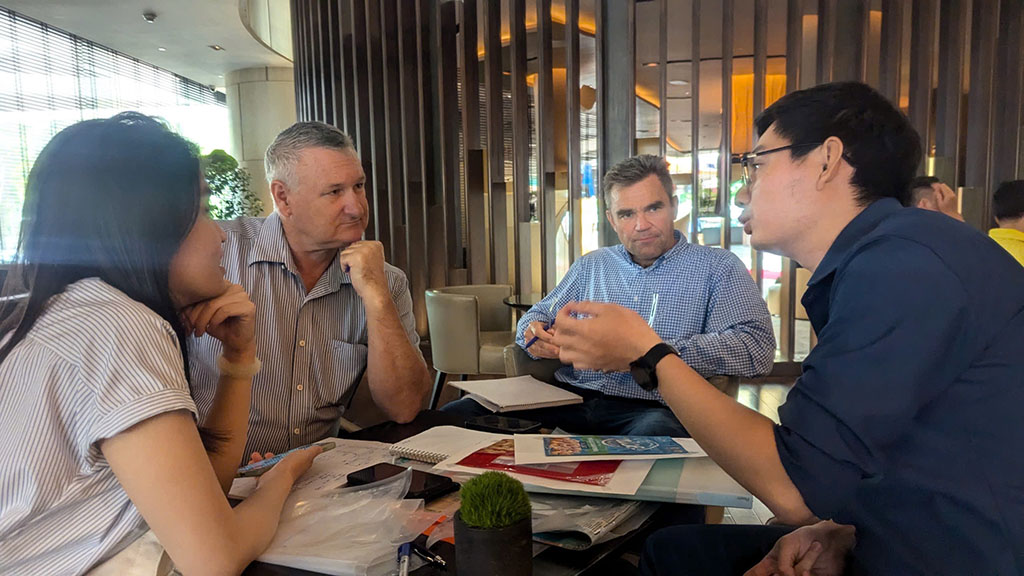 Kỹ sư trẻ biến từng giờ làm việc thành hành động yêu nước - Ảnh 2.