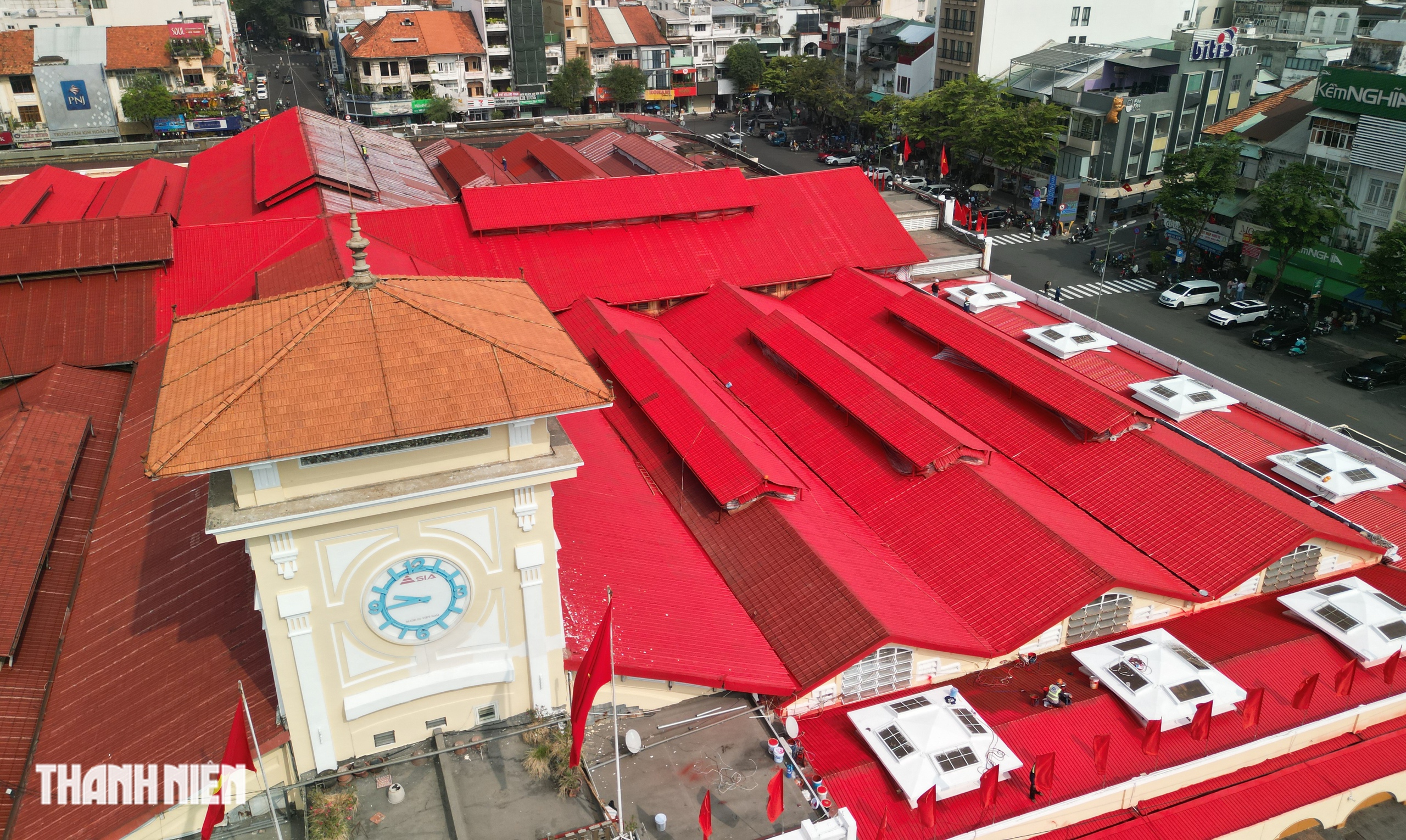 Chợ Bến Th&agrave;nh đang &lsquo;thay &aacute;o mới&rsquo; chuẩn bị đ&oacute;n Tết B&iacute;nh Ngọ sắp đến - Ảnh 8.