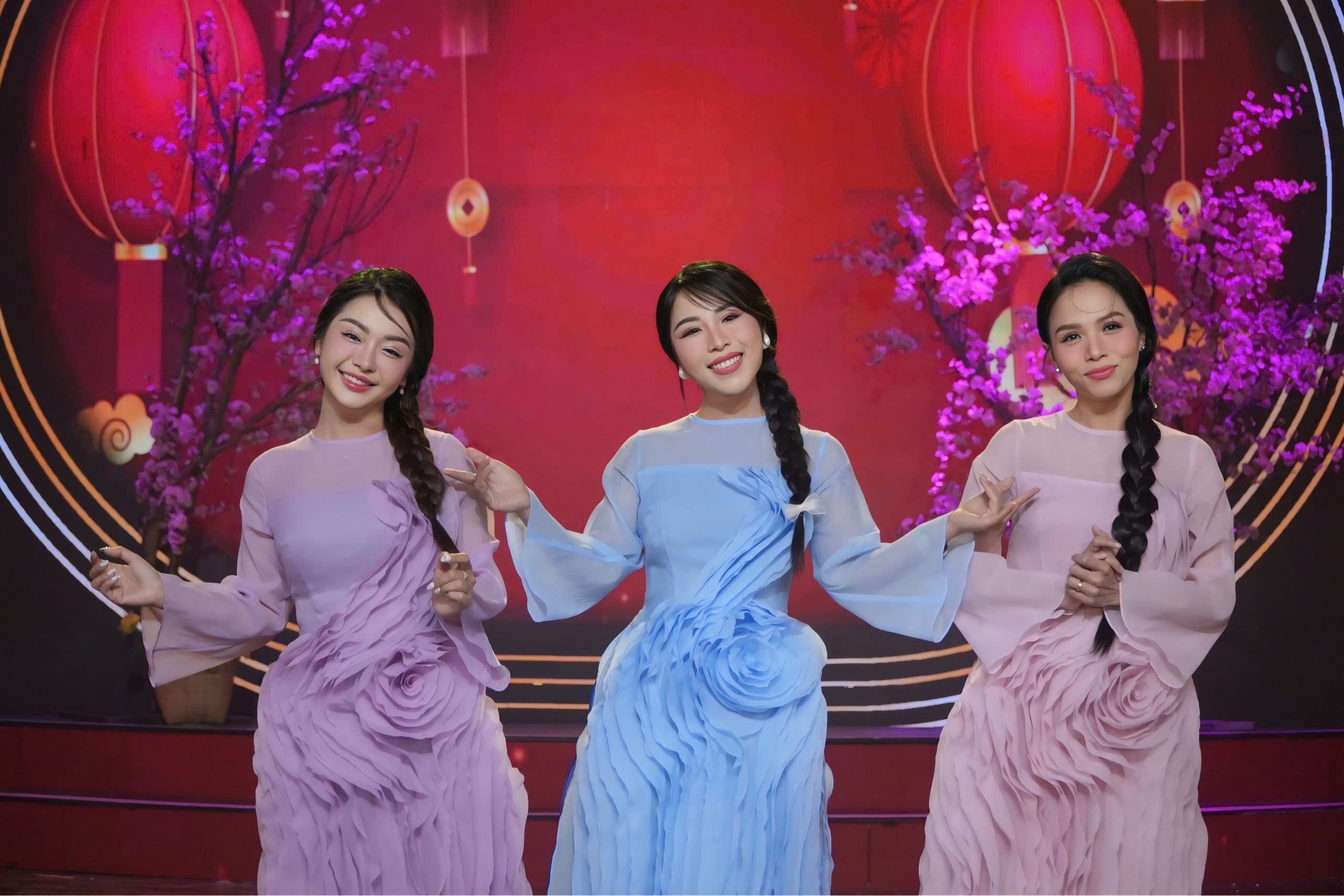 Nh&oacute;m Sen Việt ra mắt MV Đoản kh&uacute;c ca xu&acirc;n dịp Tết Nguy&ecirc;n đ&aacute;n 2026 - Ảnh 1.