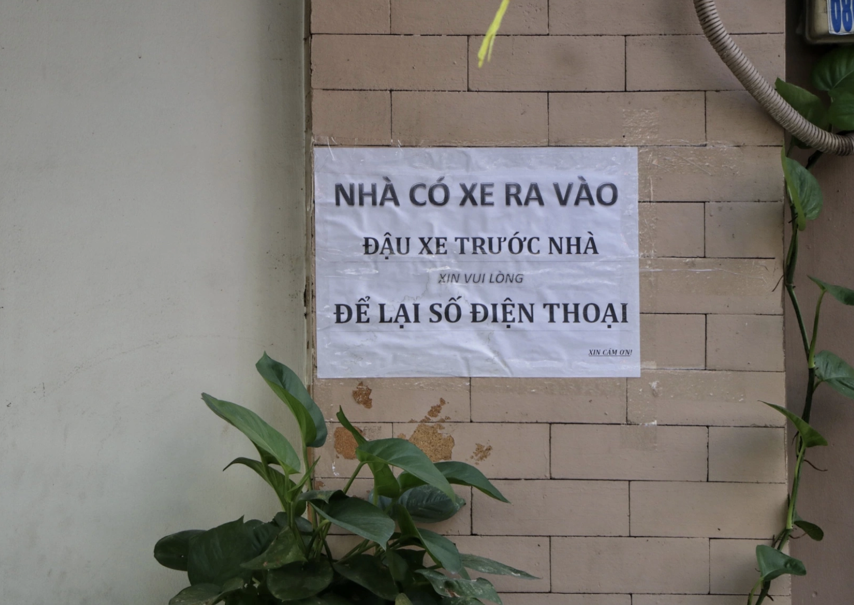 Đậu &ocirc; t&ocirc; trước qu&aacute;n 1 tiếng, chủ xe n&oacute;i g&igrave; khiến chủ qu&aacute;n 'kh&ocirc;ng nỡ giận'? - Ảnh 2.