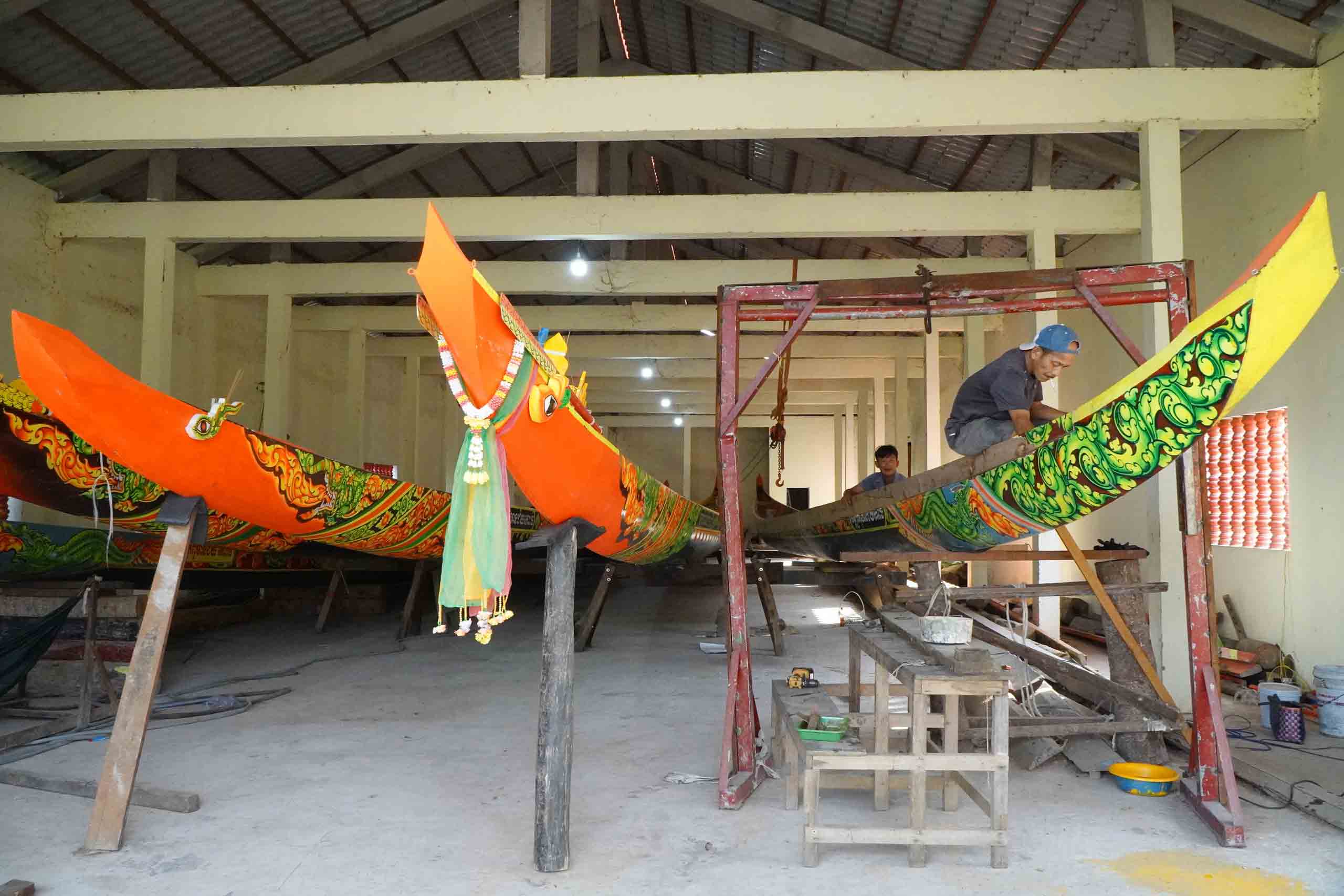 Ngôi chùa gần 200 tuổi trong 'cánh đồng chó ngáp'