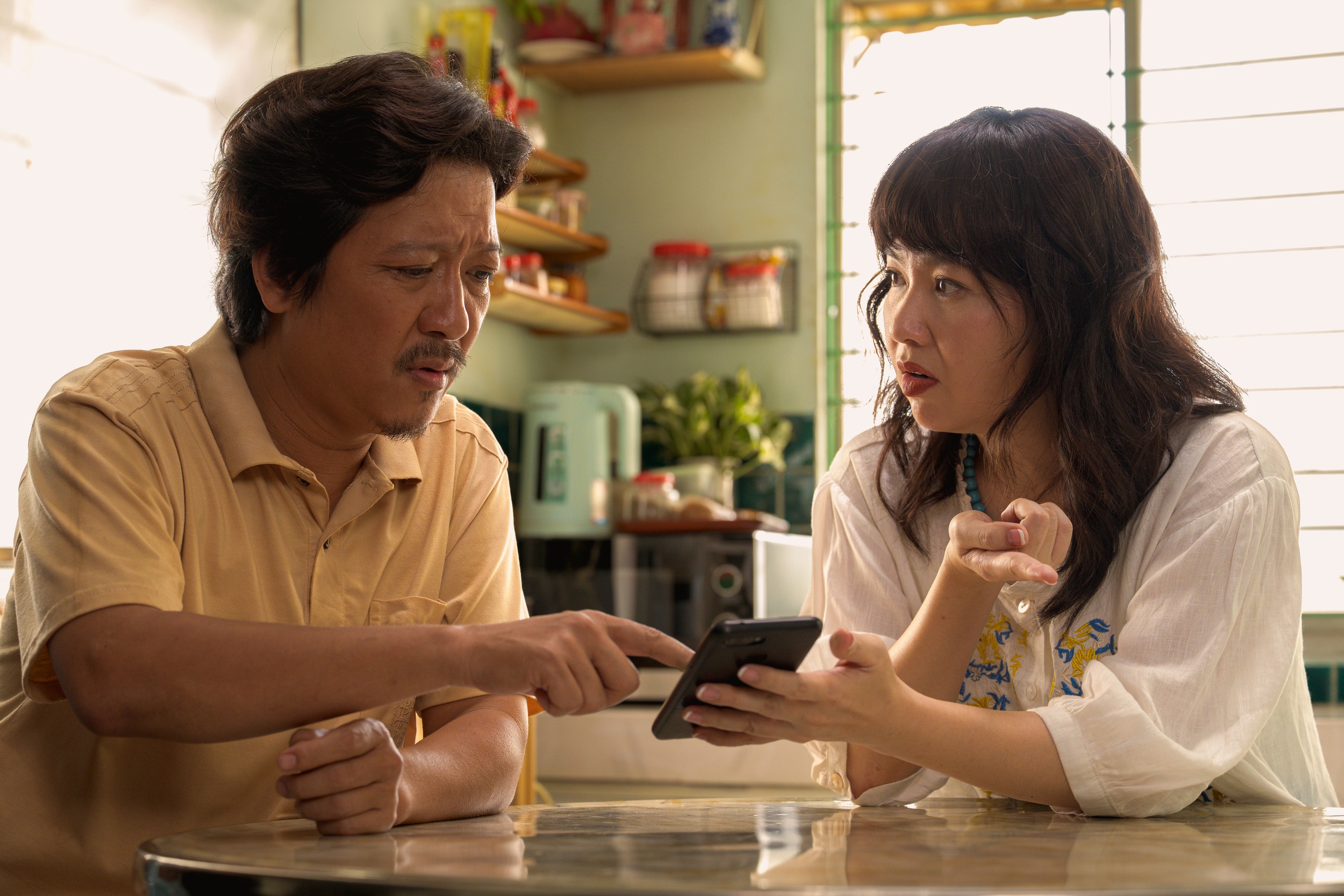 Ai đóng cặp với Trường Giang trong phim tết? - Ảnh 1.