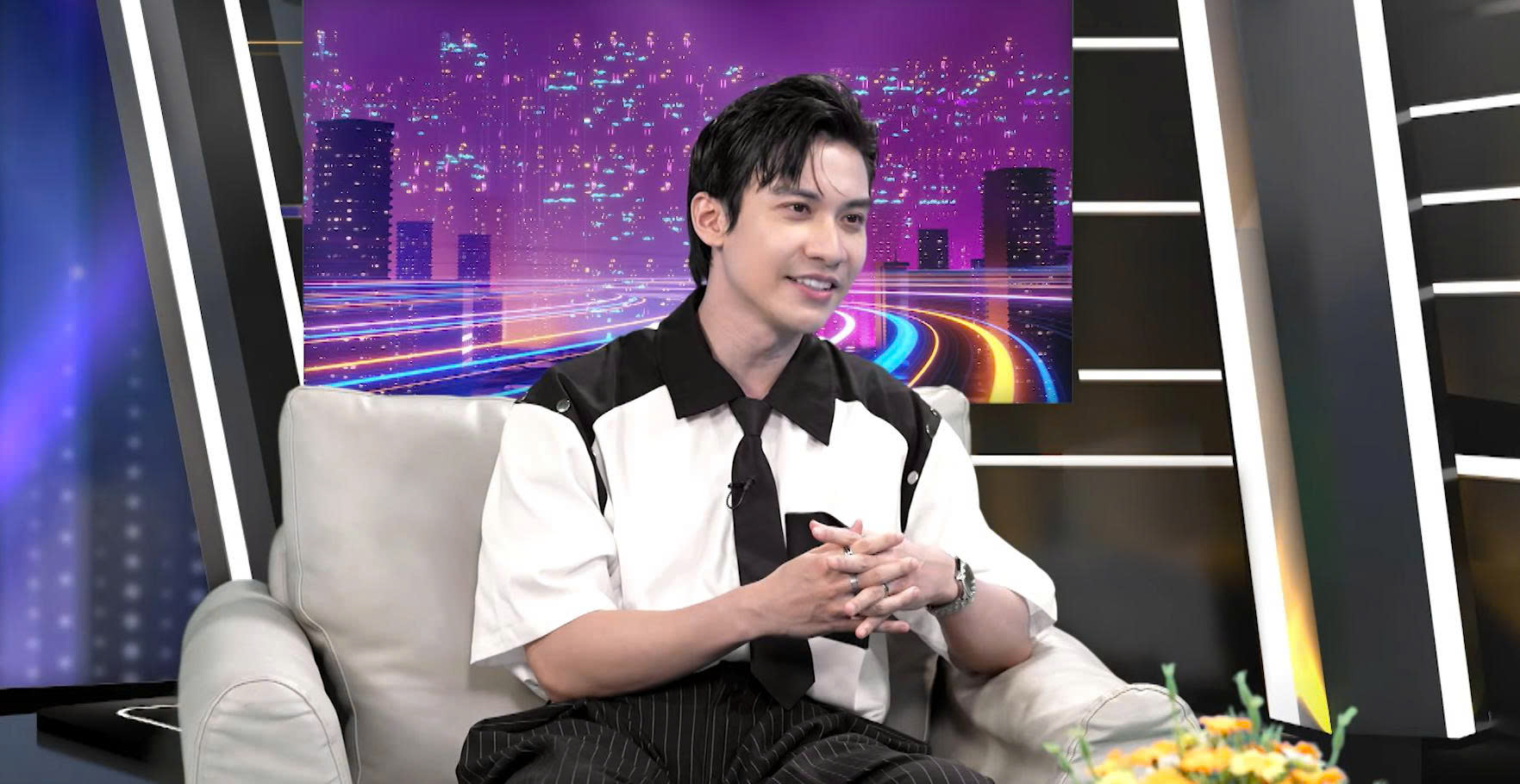 ‘Mỹ nam phản diện’ Dũng Bino: Từng xem mình là 'cái rốn của vũ trụ' - Ảnh 1.