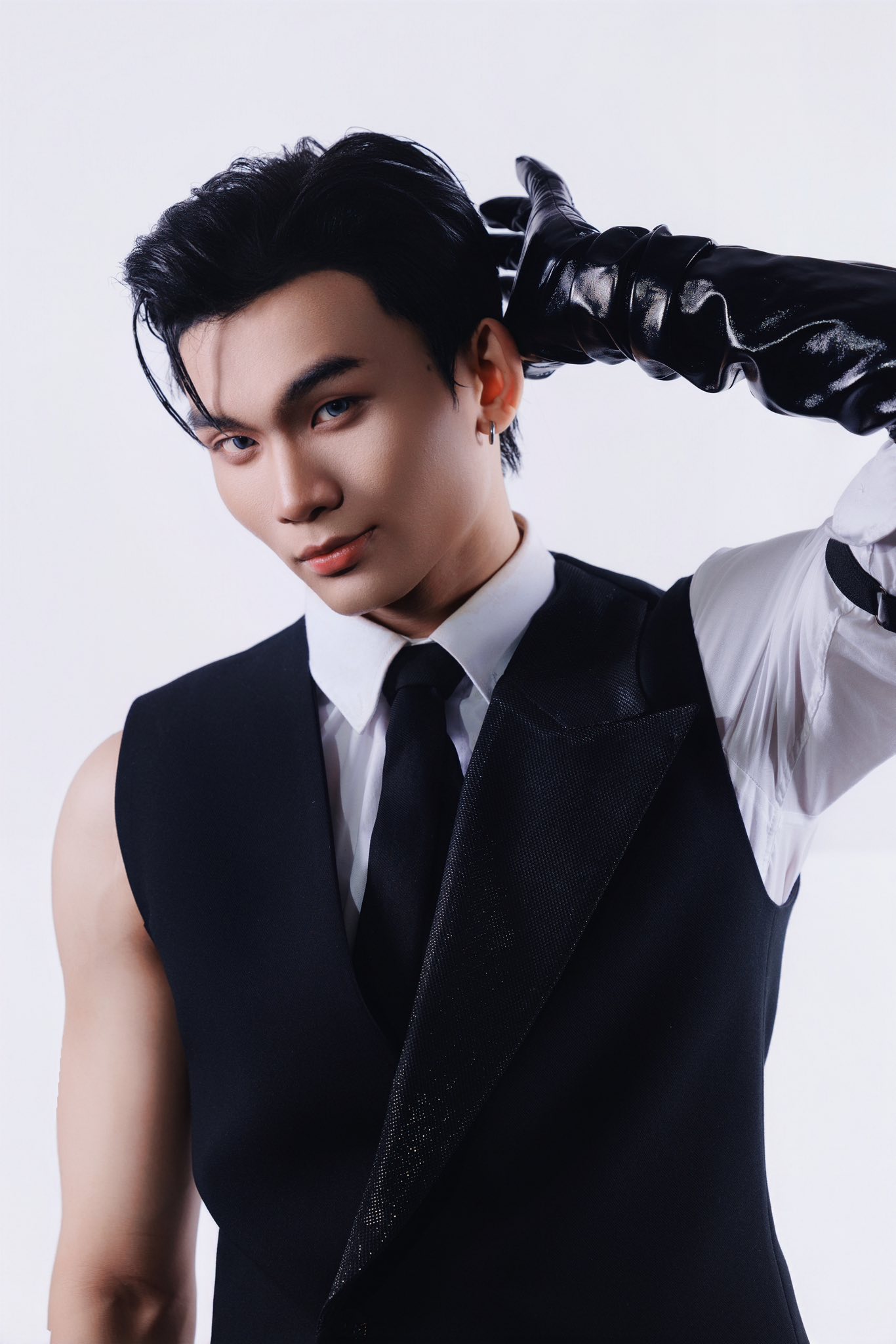 ‘Soi’ profile ‘không phải dạng vừa’ của nhóm nhạc tân binh được đầu tư khủng - Ảnh 3.