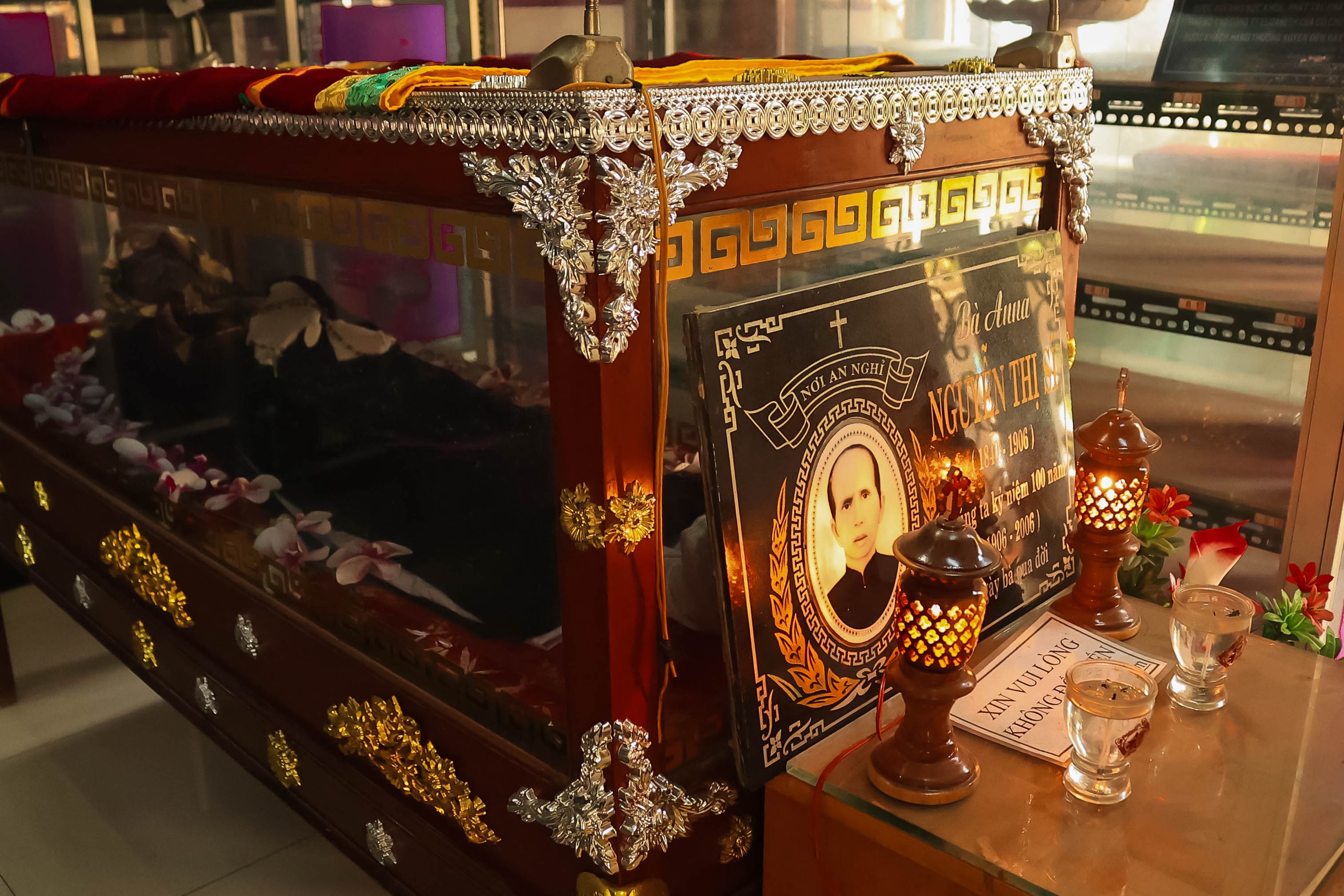 Bí ẩn thi thể giáo dân hơn 100 năm trong nhà thờ cổ ở TP.HCM- Ảnh 10. Bí ẩn thi thể giáo dân hơn 100 năm trong nhà thờ cổ ở TP.HCM- Ảnh 10.