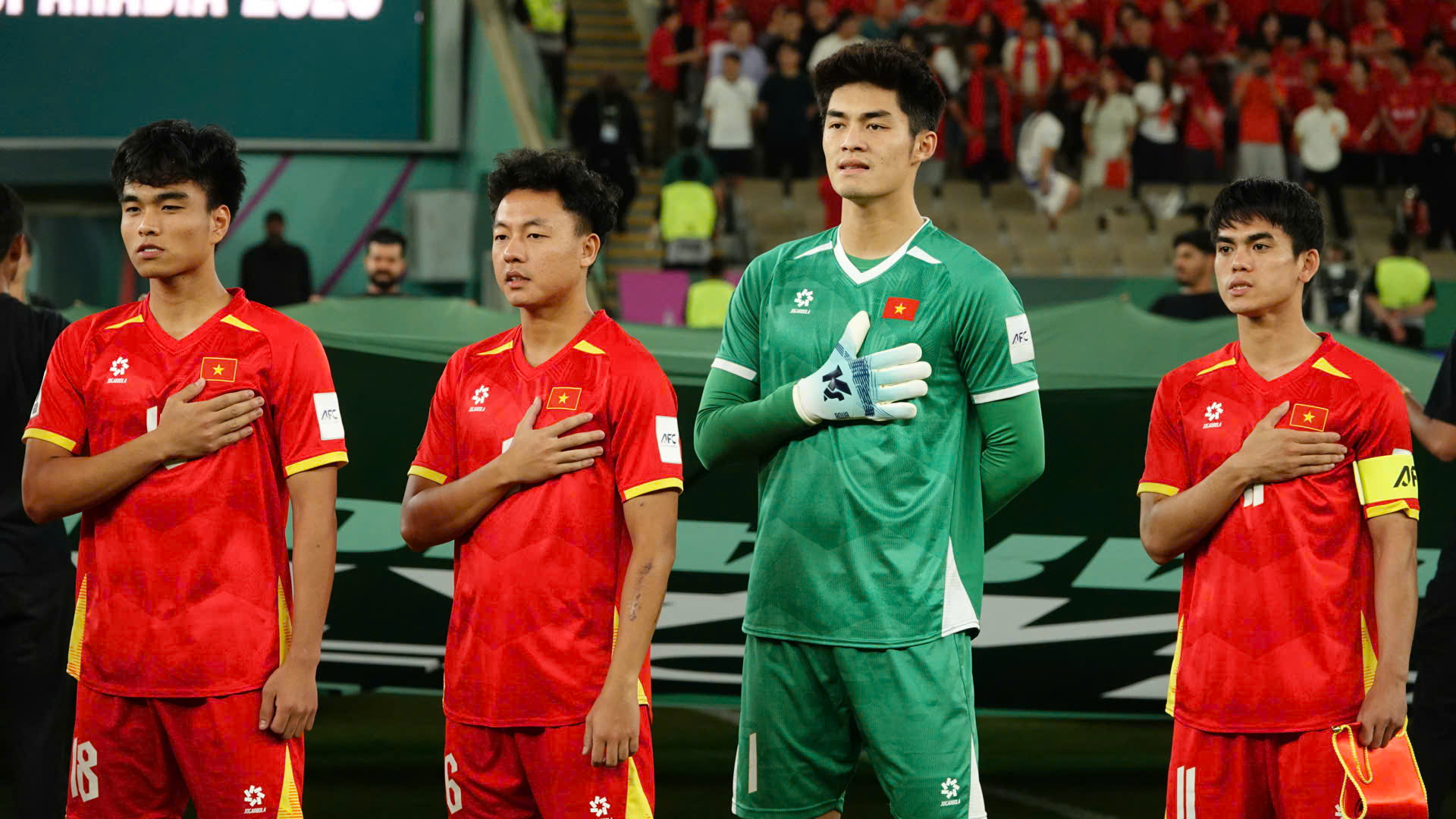 U.23 Việt Nam thua, nhưng Trung Kiên 'thắng': Thầy Kim trao suất bắt chính đội tuyển thay Văn Lâm?- Ảnh 1. U.23 Việt Nam thua, nhưng Trung Kiên 'thắng': Thầy Kim trao suất bắt chính đội tuyển thay Văn Lâm?- Ảnh 1.