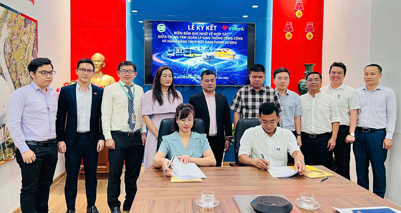 VPBank đưa ‘Chạm & đi’ đến hàng triệu chuyến giao thông công cộng TP.HCM- Ảnh 1. VPBank đưa ‘Chạm & đi’ đến hàng triệu chuyến giao thông công cộng TP.HCM- Ảnh 1.