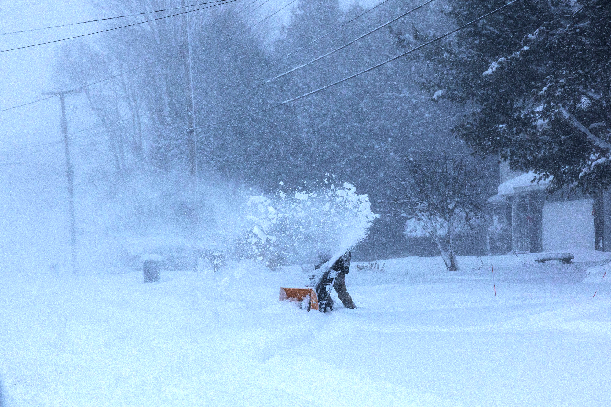 Mưa bão và thiên tai hoành hành tại New Zealand , Mỹ và Hy Lạp - Ảnh 1.