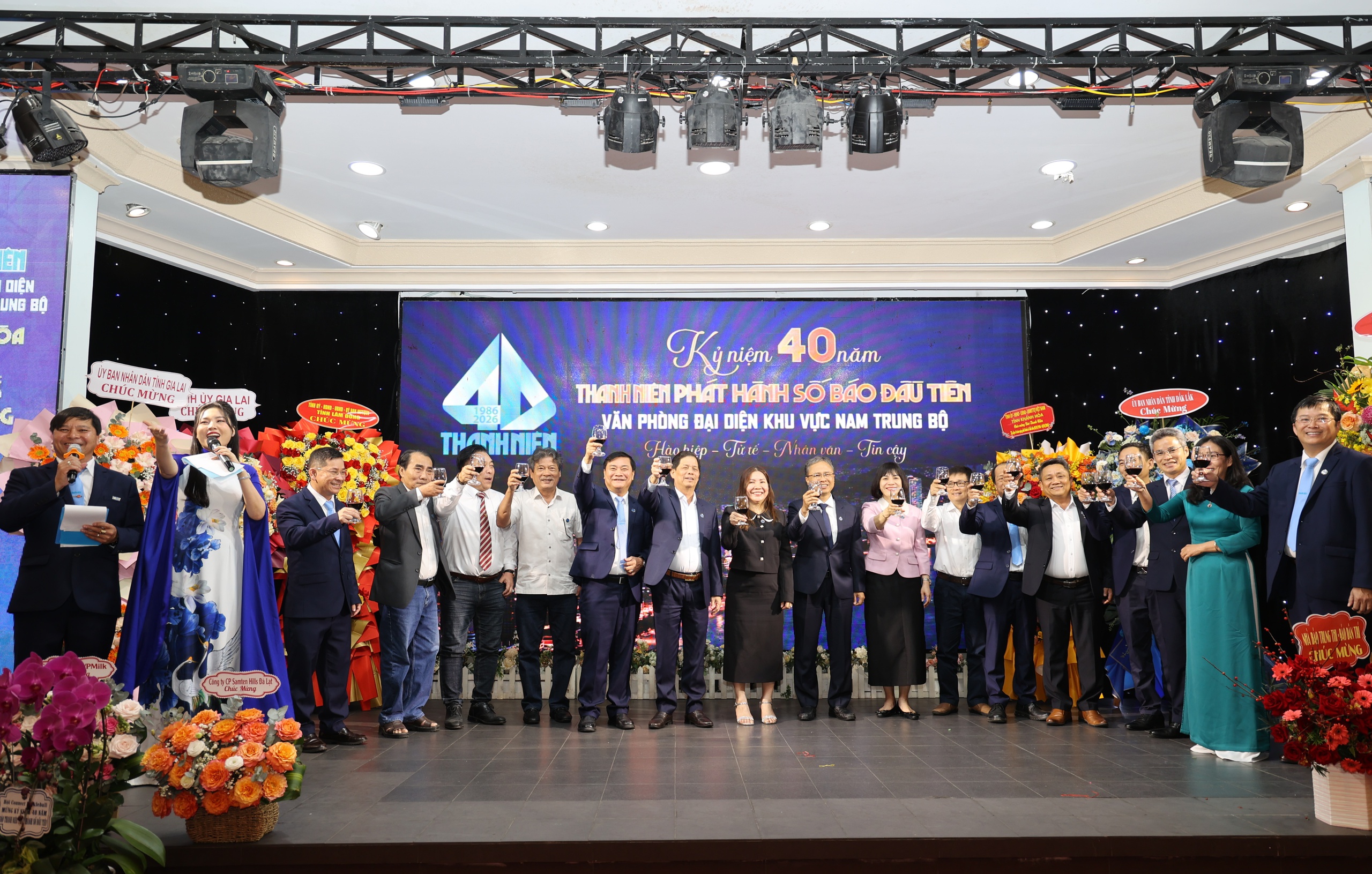 Kỷ niệm 40 năm B&aacute;o Thanh Ni&ecirc;n v&agrave; h&agrave;nh tr&igrave;nh &lsquo;vượt kh&oacute;&rsquo;- Ảnh 9.