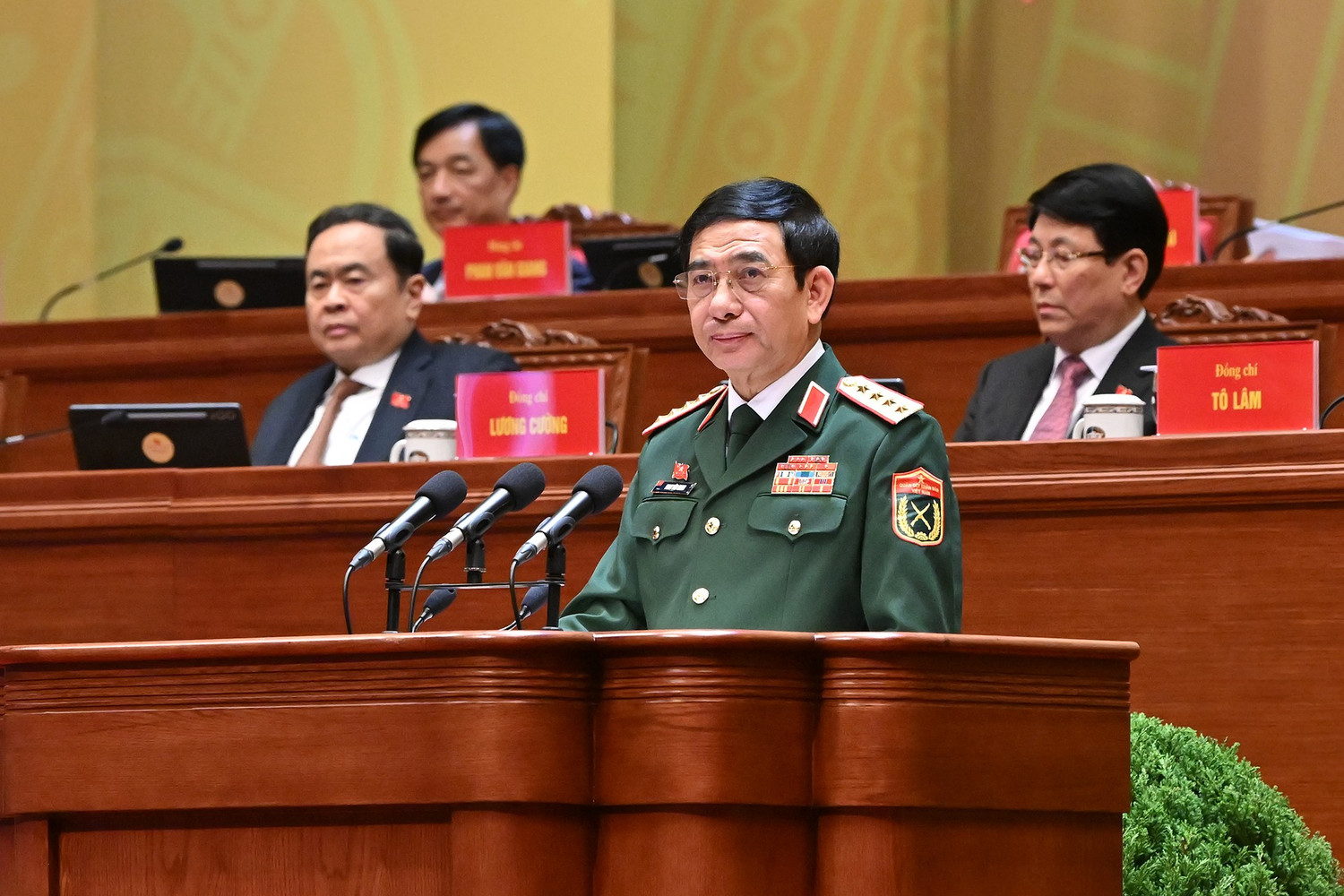 Qu&acirc;n đội đ&atilde; chế tạo nhiều chủng loại vũ kh&iacute; hiện đại, chiến lược- Ảnh 1.