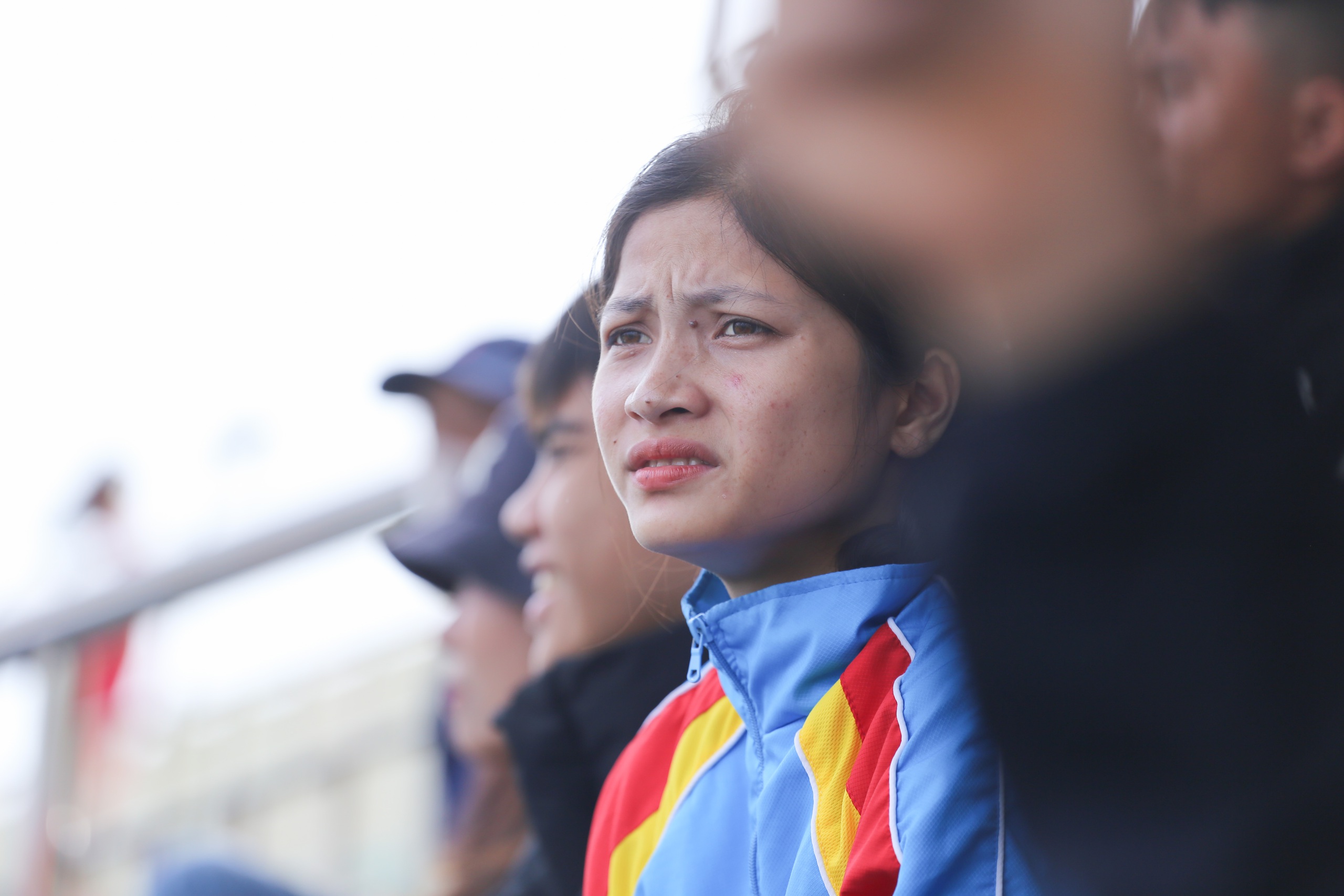 Ng&agrave;y thi đấu cuối v&ograve;ng loại Duy&ecirc;n hải miền Trung: Kh&aacute;n đ&agrave;i cực n&oacute;ng, &lsquo;mưa&rsquo; b&agrave;n thắng- Ảnh 6.