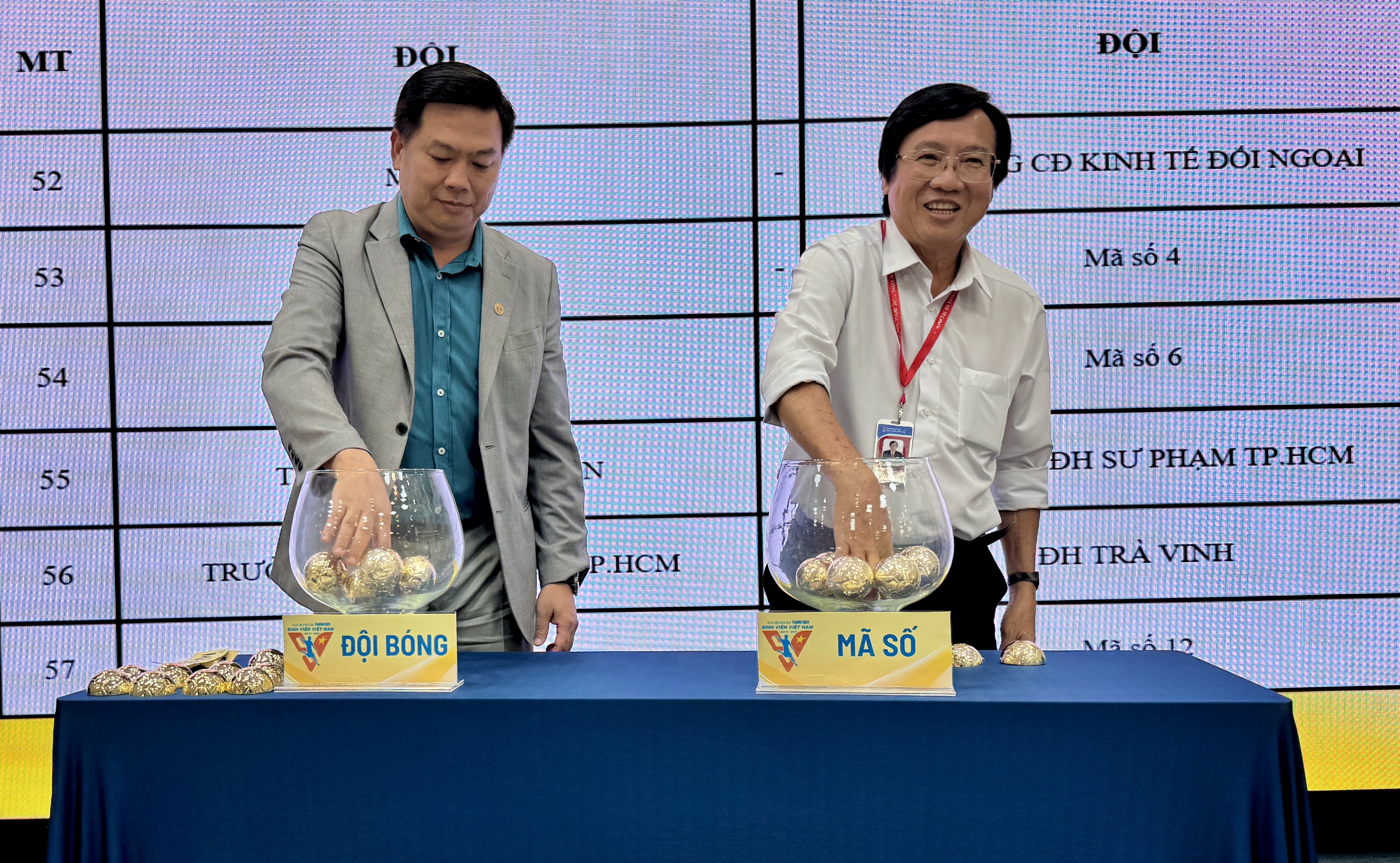 Lịch thi đấu 6 trận play-off khu vực TP.HCM: Thư h&ugrave;ng hấp dẫn- Ảnh 6.